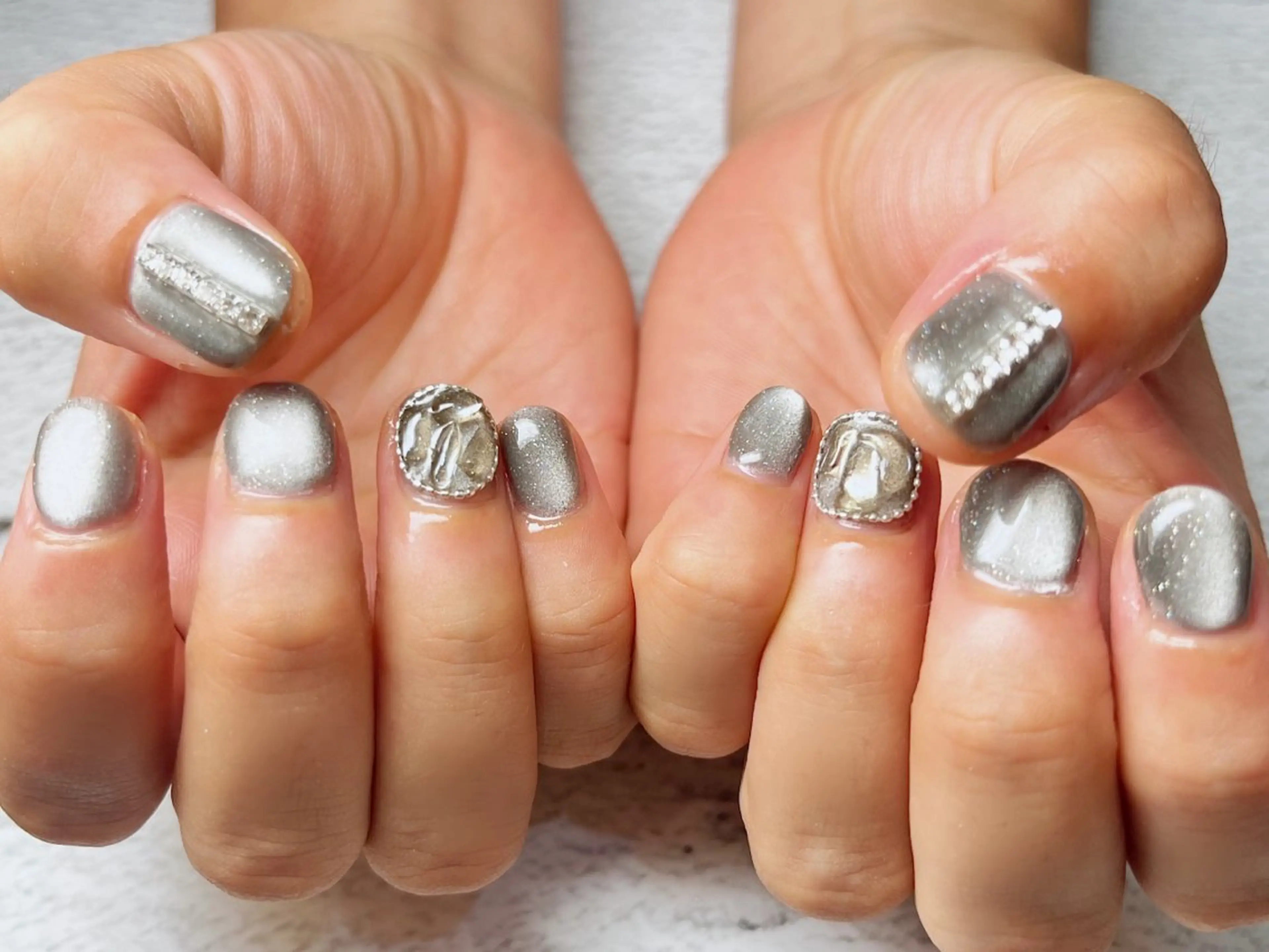 ネイル ハンドネイル Queen nail 北堀江 ASUKAのネイルデザイン