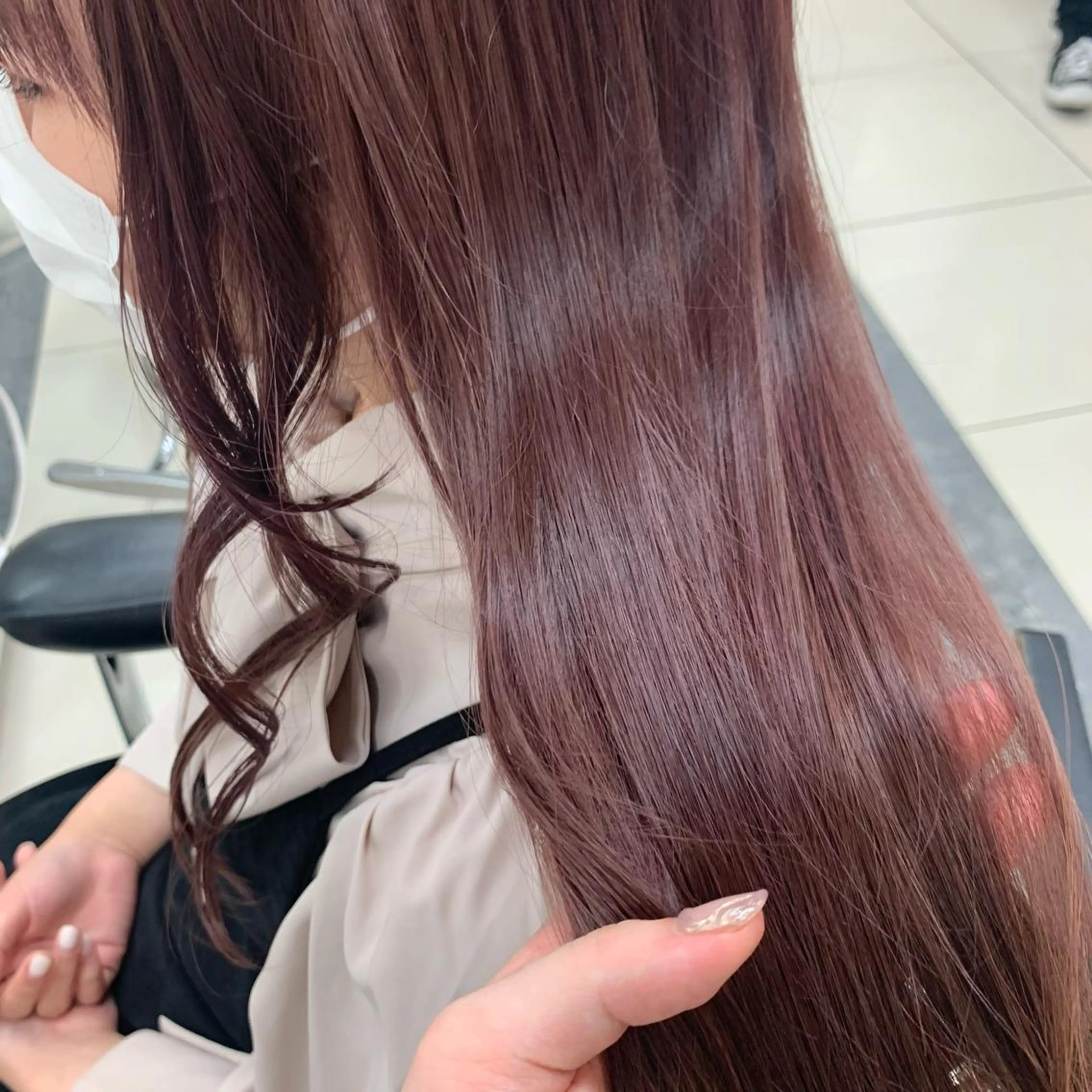 ロング カラー ピンクカラー ウスイ ハルカのヘアスタイル
