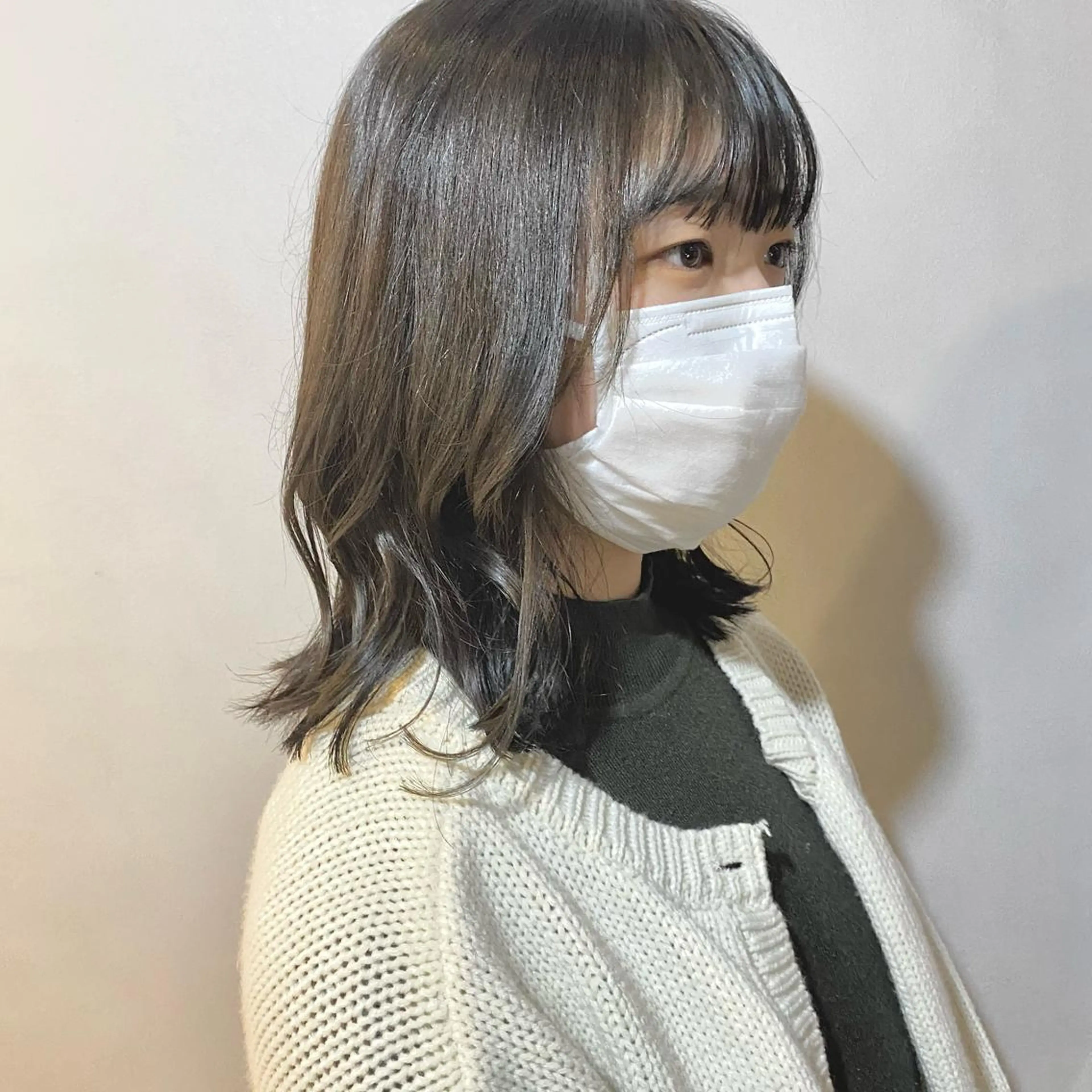 ミディアム カット 🪐SOURCE 塚口　シマブクロ🪐のヘアスタイル