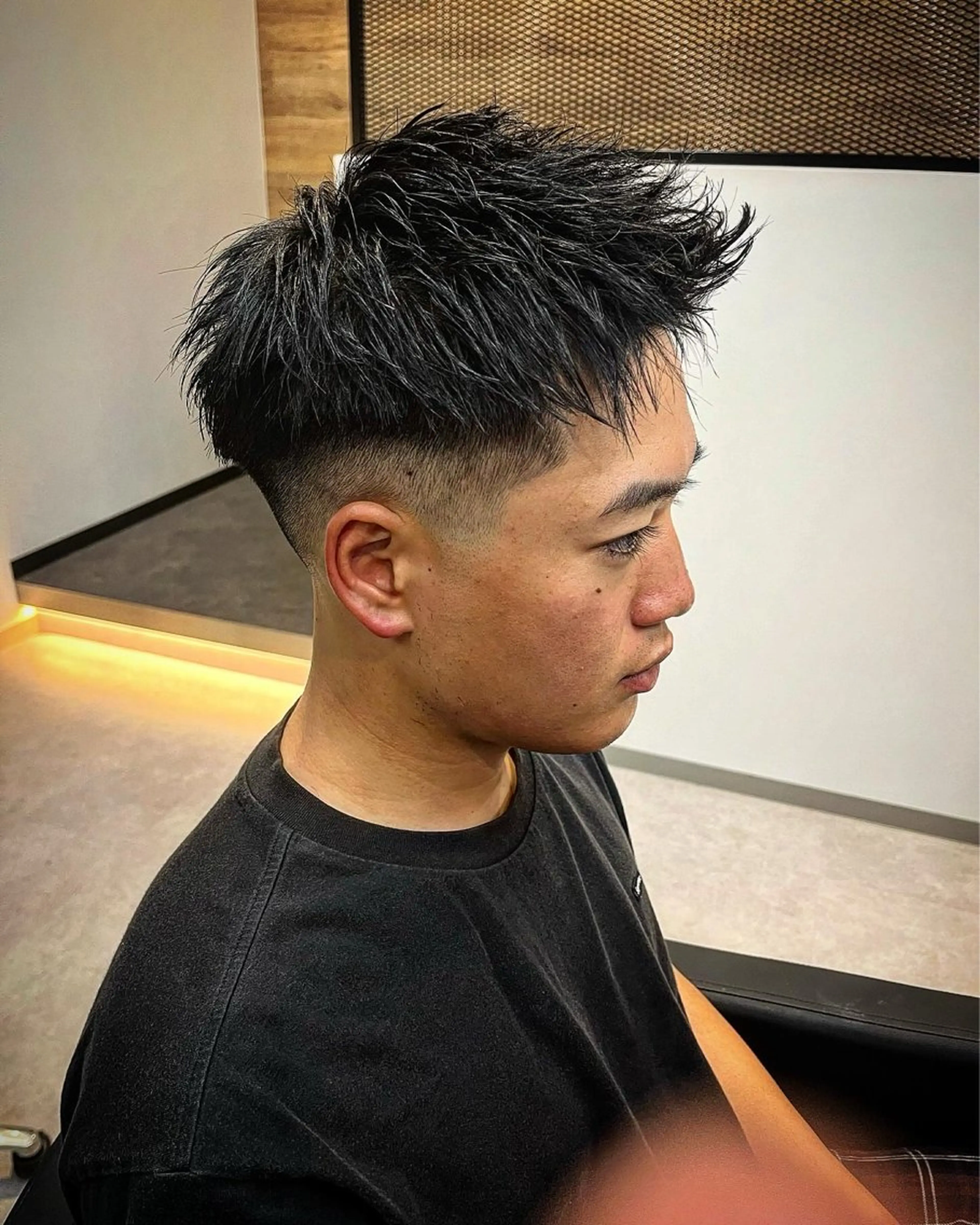 ショート ヘアアレンジ メンズ フェードカット モヒカン カット men'slapis YUTOのヘアスタイル