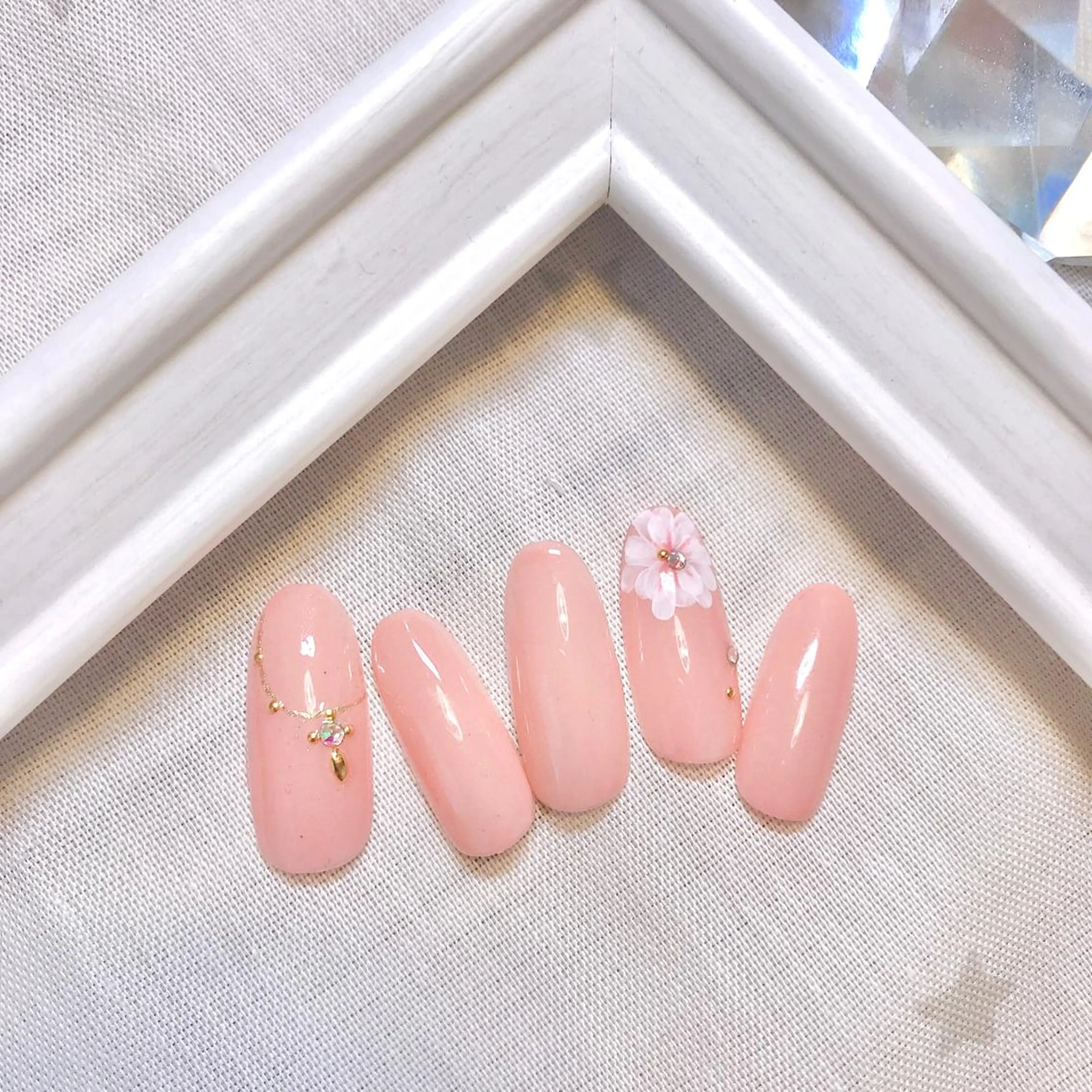 ネイル フラワーネイル ピンク ブライダルネイル yuko （ネイリスト）のネイルデザイン