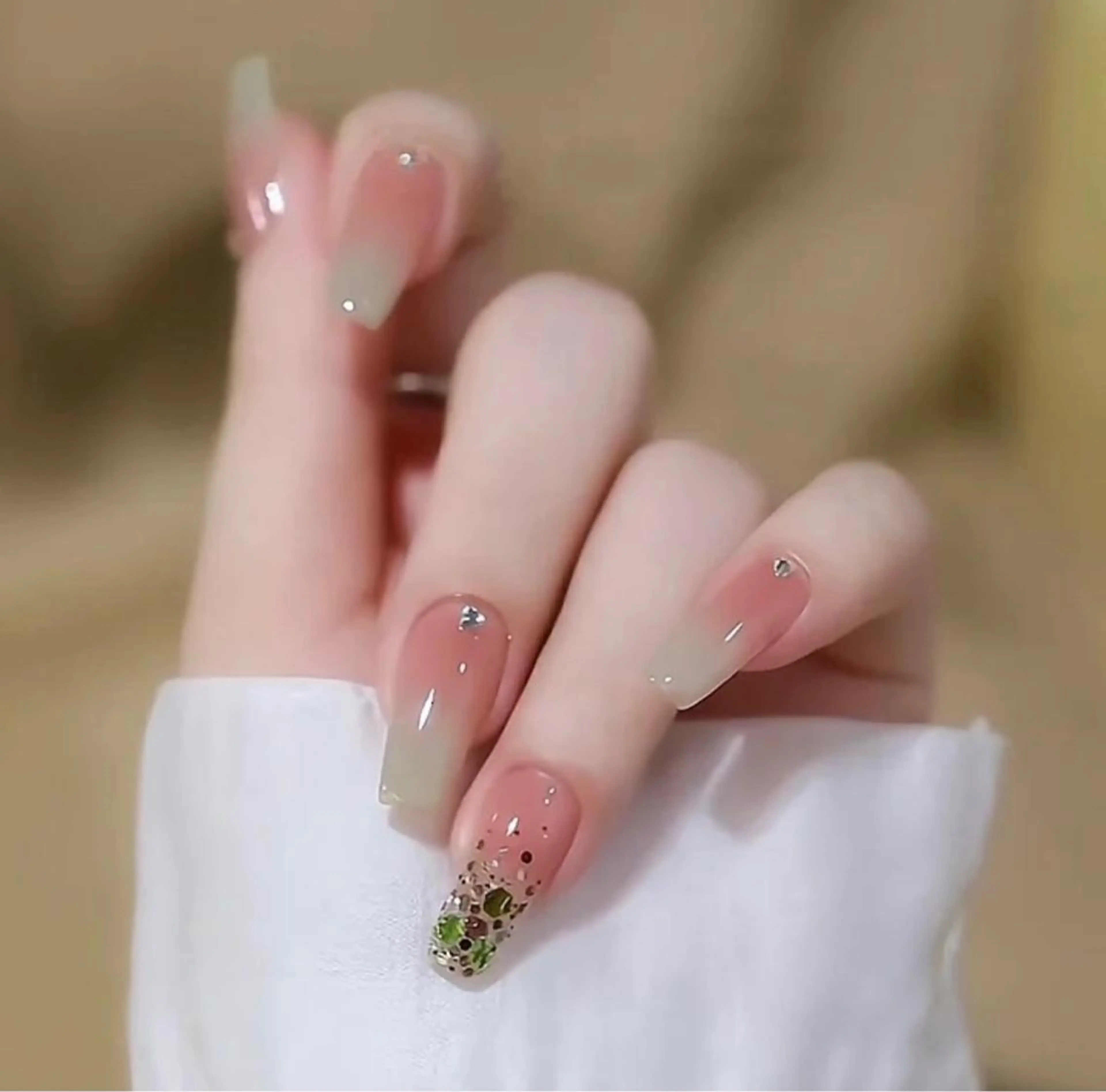 ネイル M🌷nail 長さだし専門店のネイルデザイン