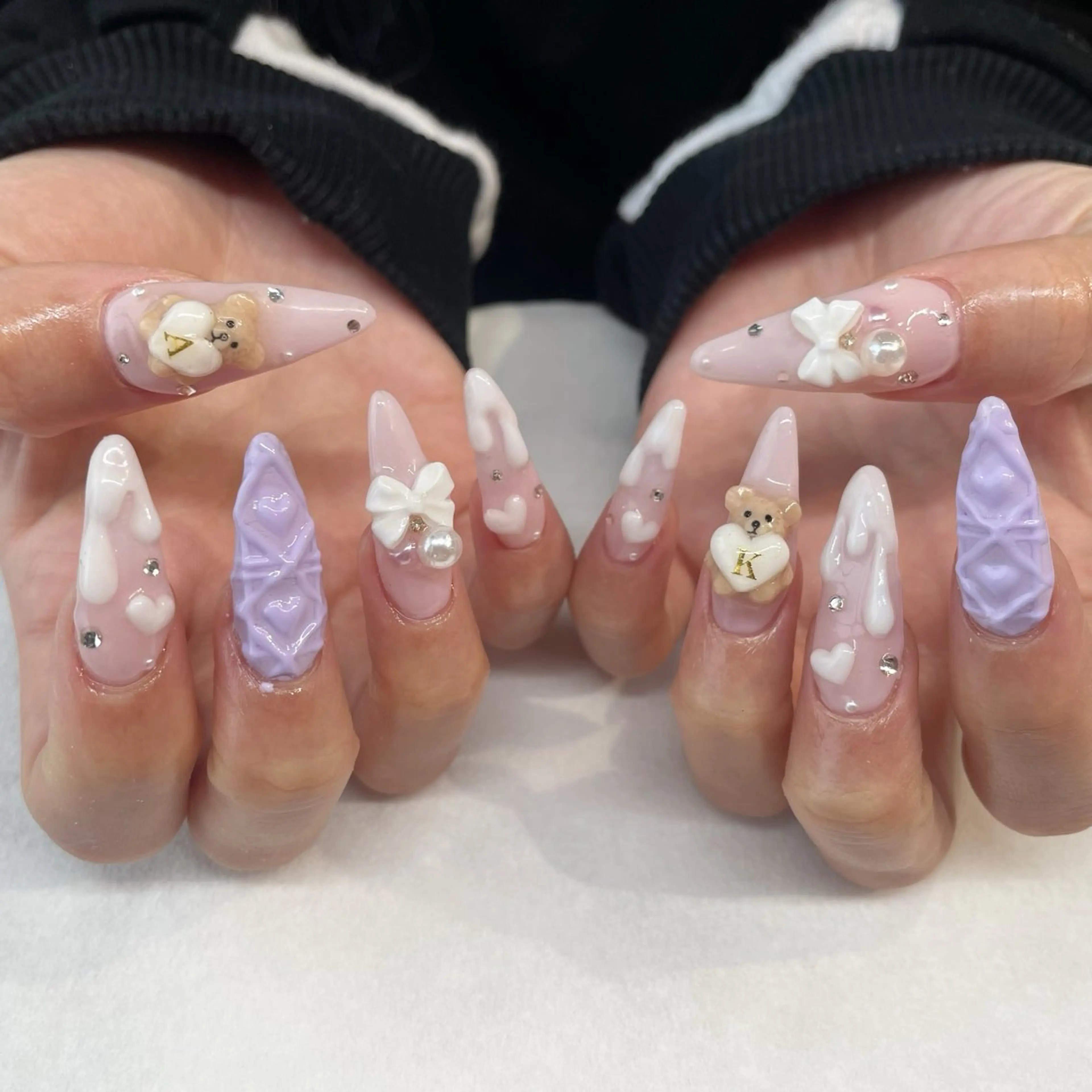 ネイル ハンドネイル 💎🐰 saki. m 🐰💎のネイルデザイン