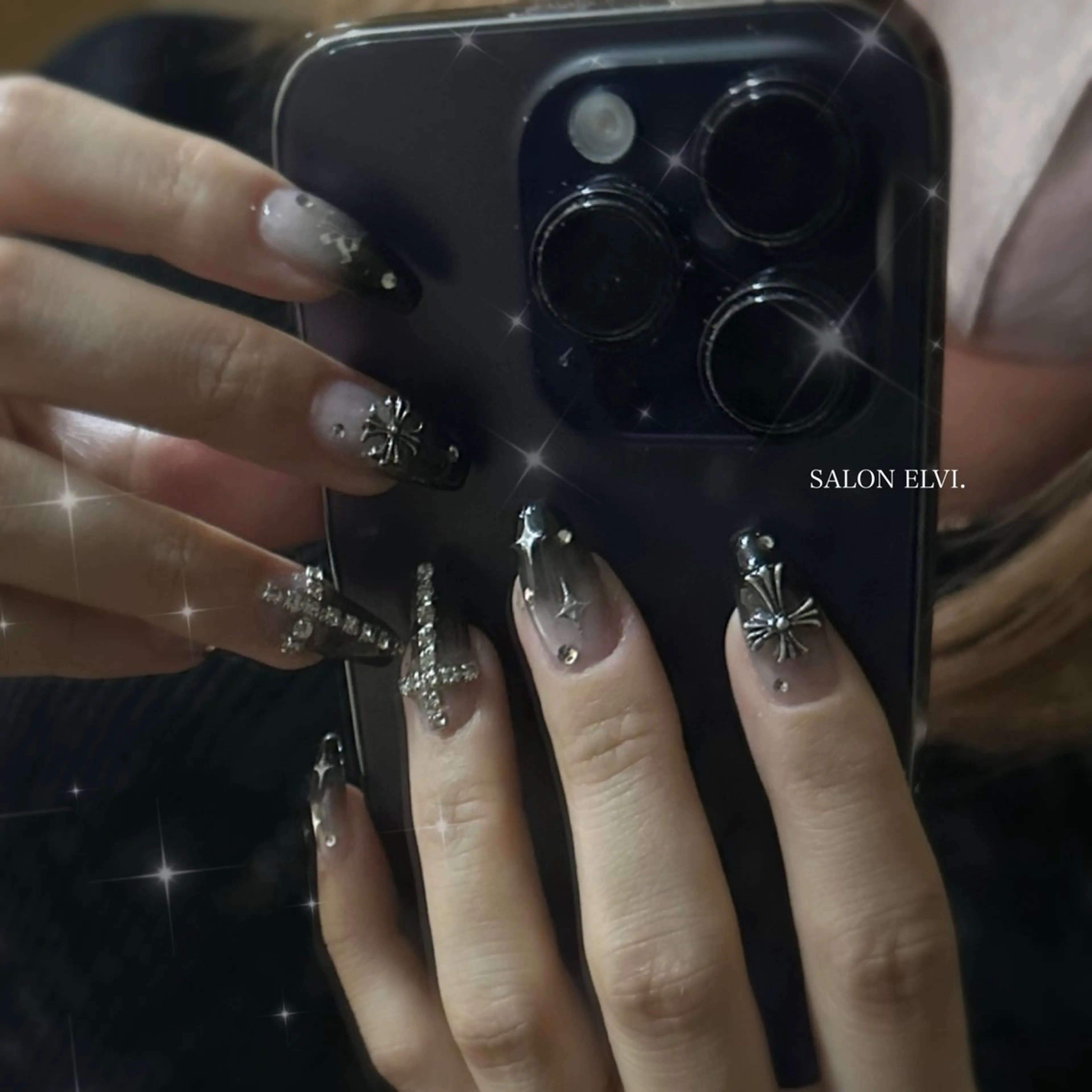 ネイル SALON ELVI.所属・SALON ELVI.のネイルデザイン