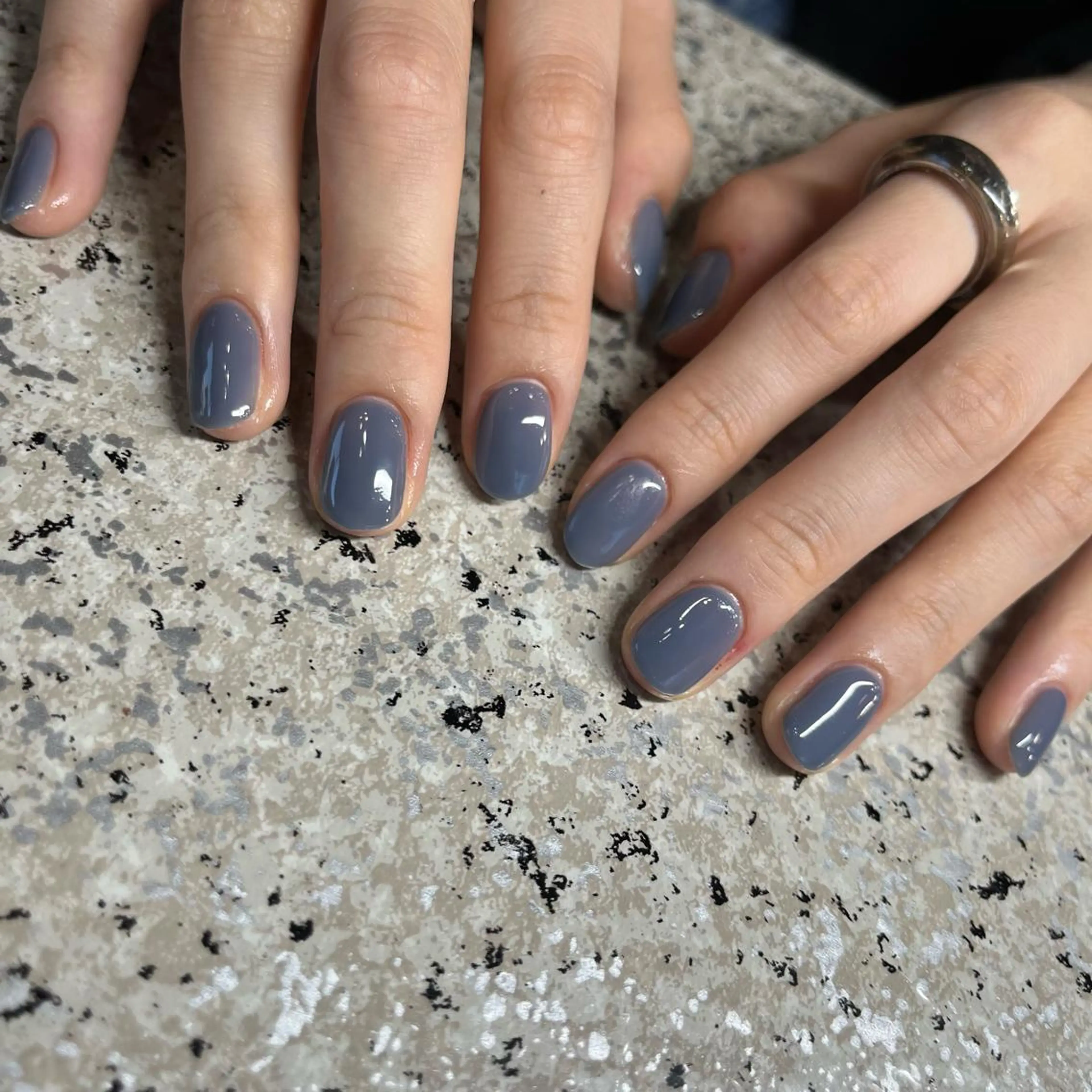 ネイル ワンカラーネイル nailsalon maluriのネイルデザイン