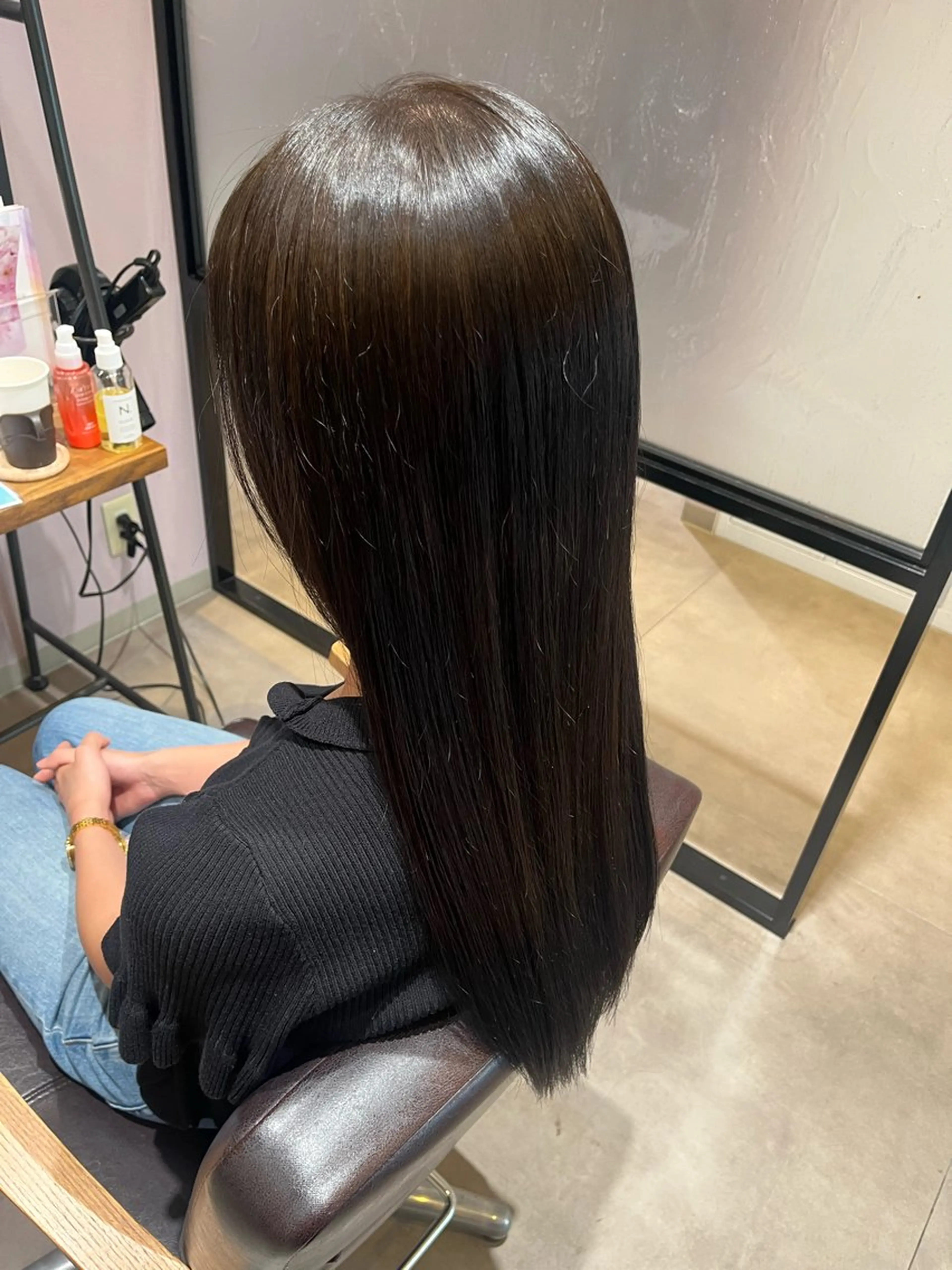 カラー 西原 愛紗のヘアスタイル