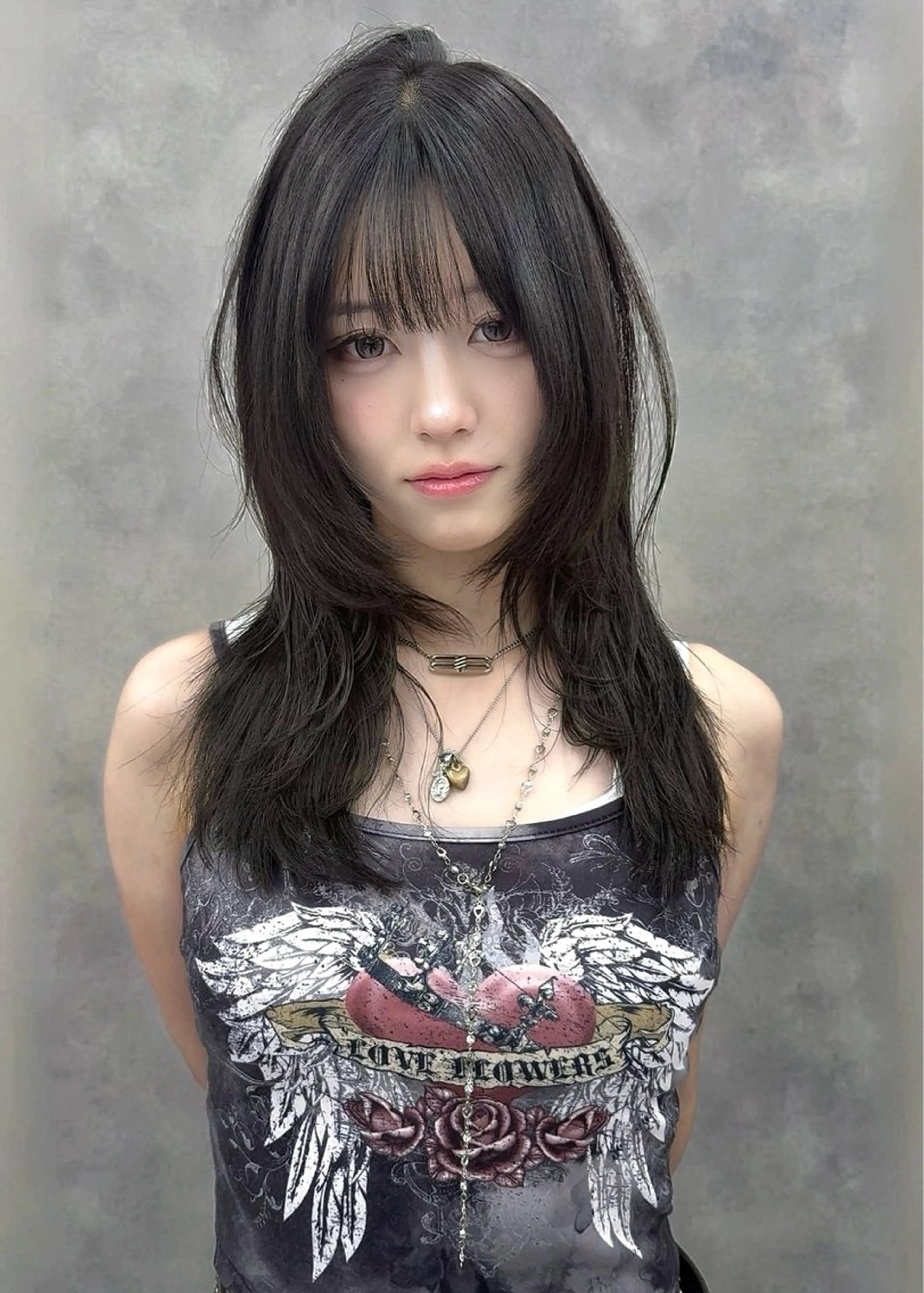 セミロング カット AIVAN所属・レイヤーウルフ 【瑠己】のヘアスタイル