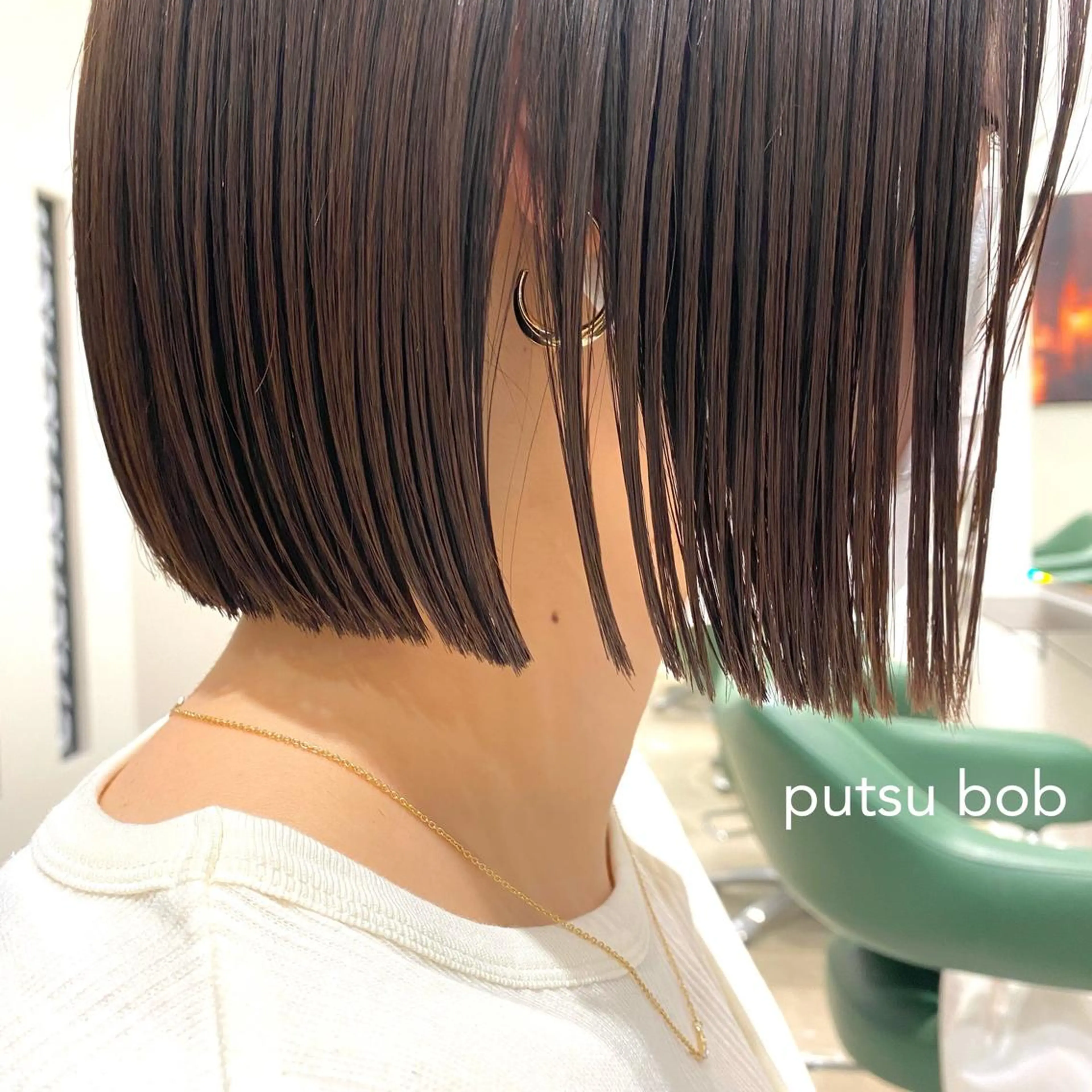 ショート 切りっぱなしボブ ボブ センターパート/ 暖色カラーayuのヘアスタイル