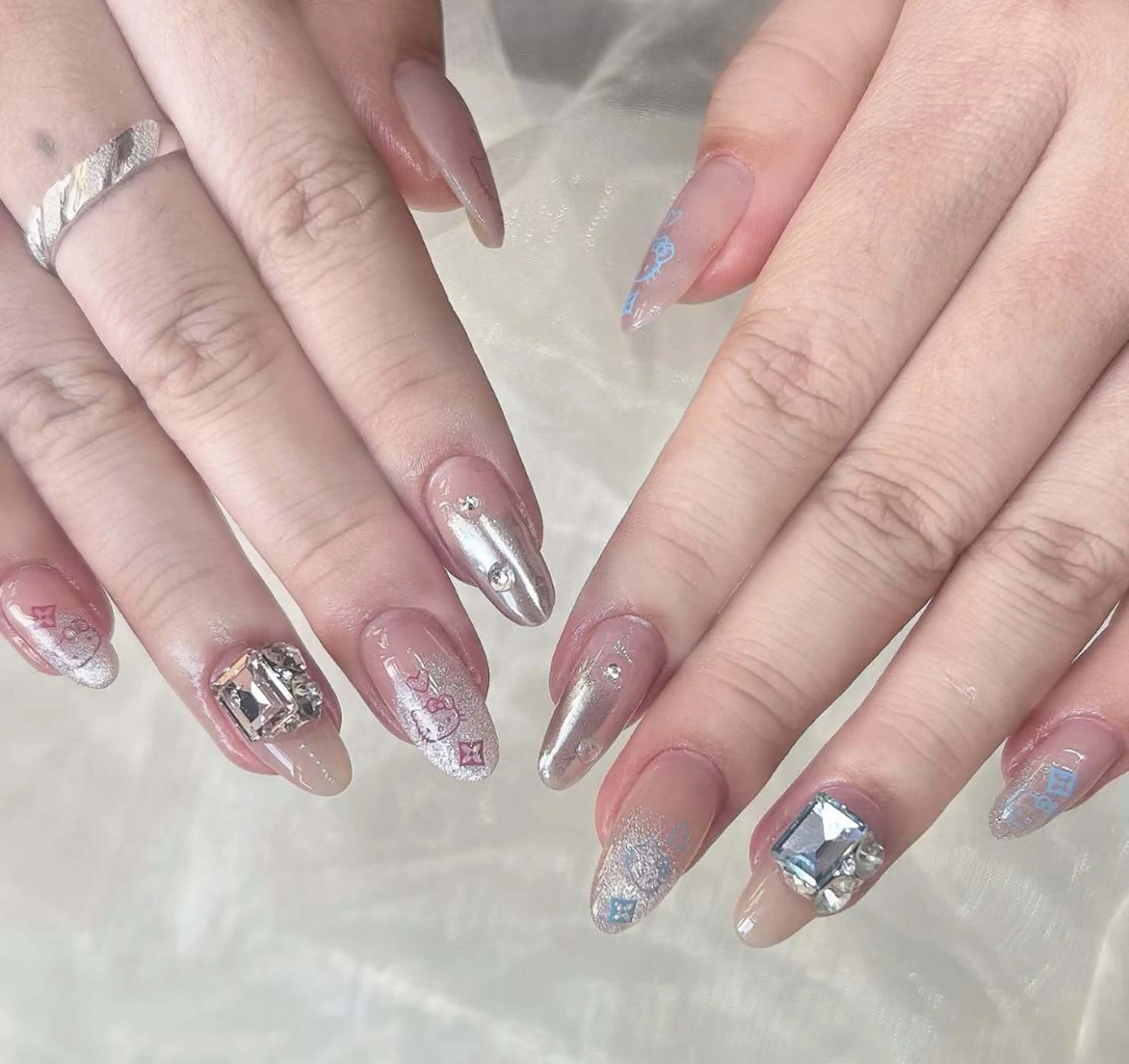 ネイル ハンドネイル 🎀 NaNa_nailのネイルデザイン
