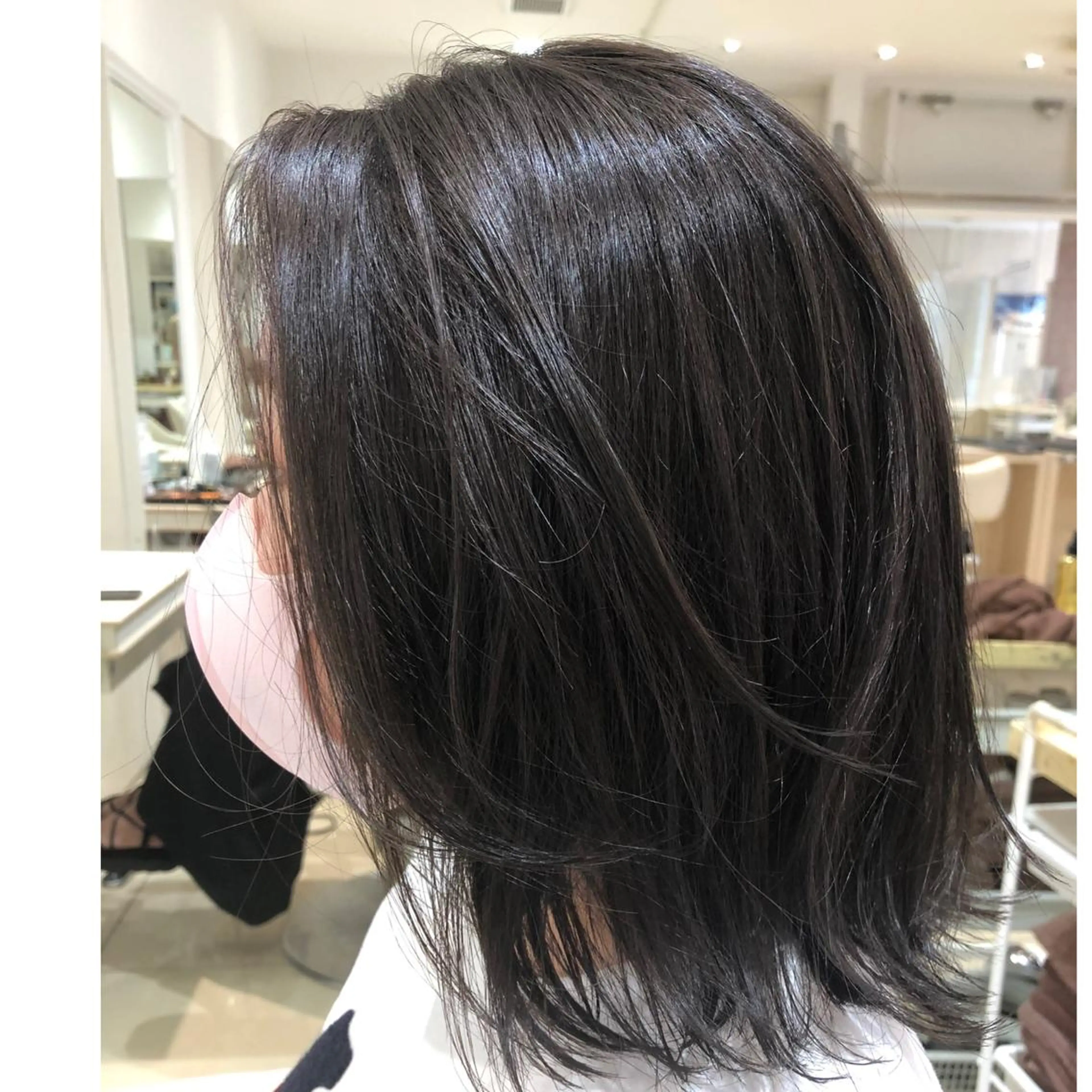 ミディアム カジサ ケイコのヘアスタイル