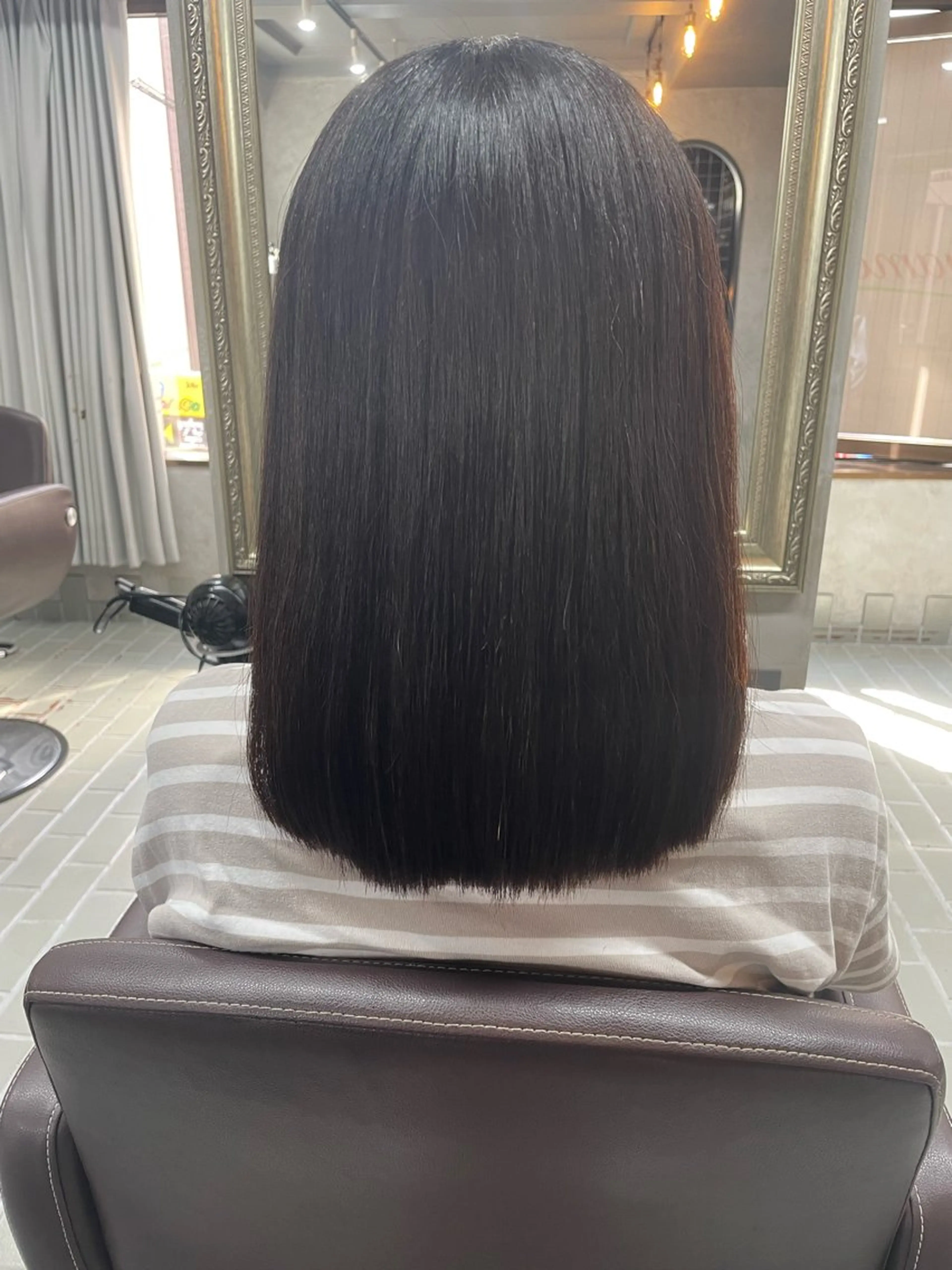 セミロング 髪質改善 艶髪/透明感カラー 山﨑俊輔のヘアスタイル