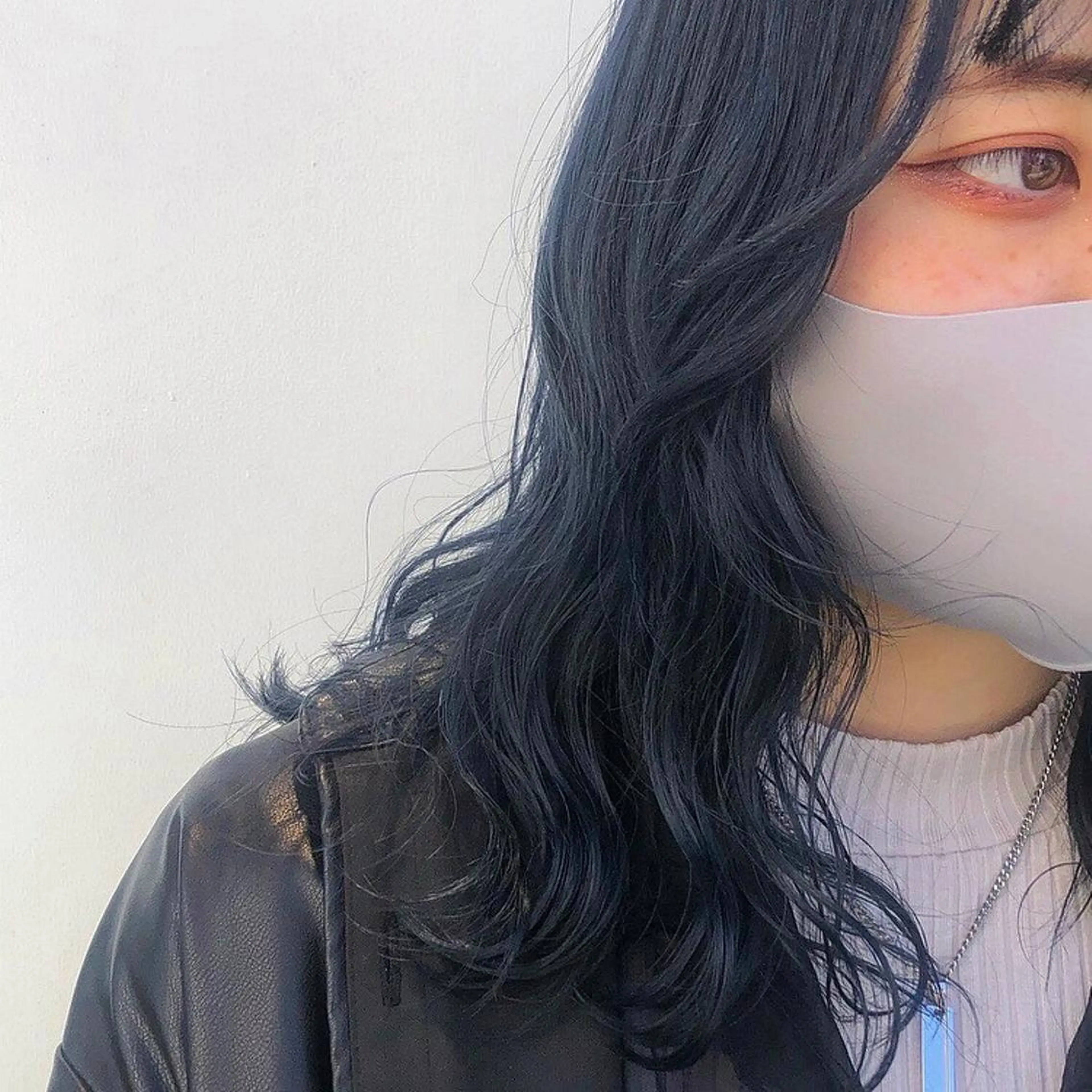 ロング カラー ブルーカラー ネイビーカラー カトウ ユウカのヘアスタイル