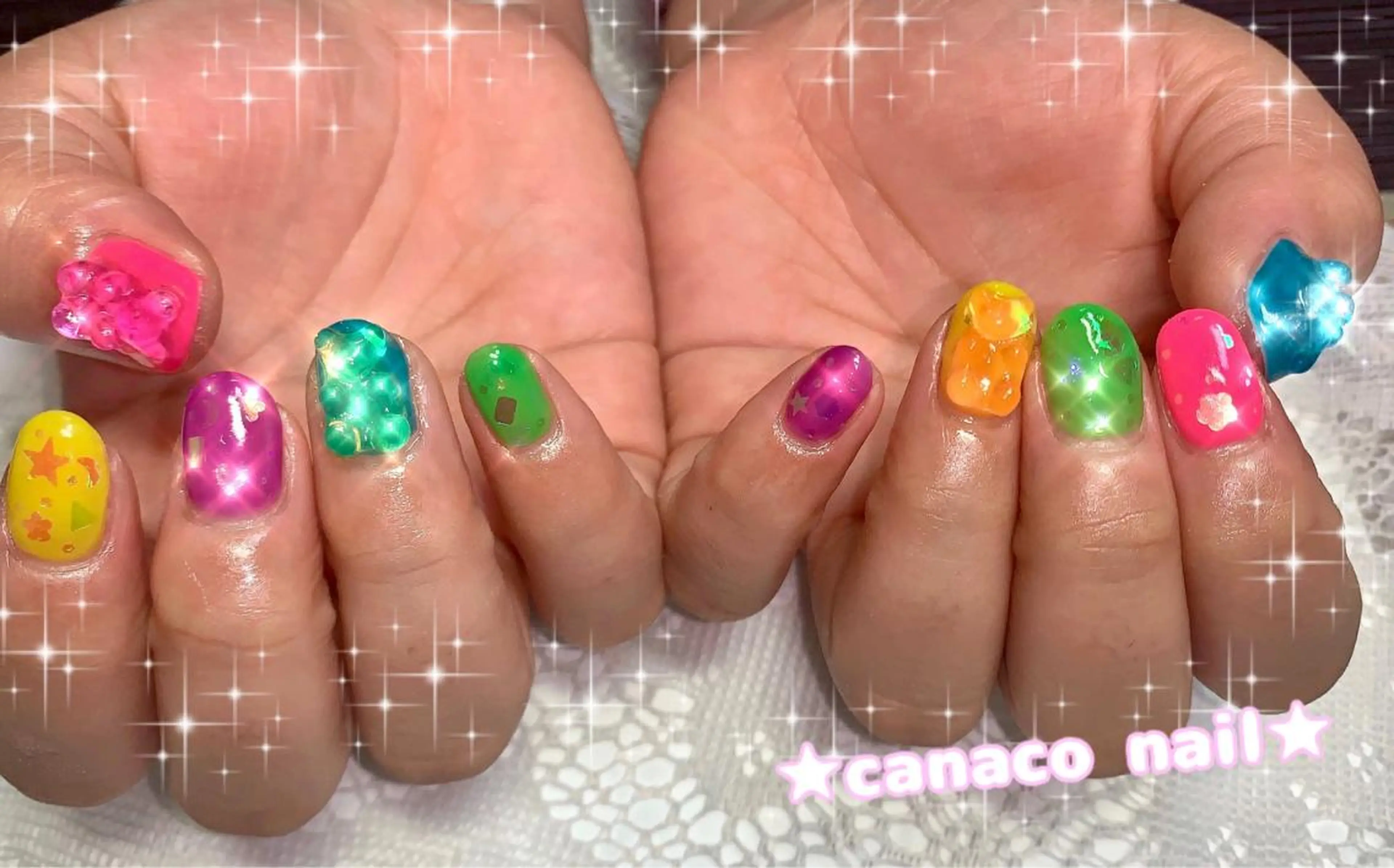 ネイル アートネイル ジェルネイル パラジェル ストーンネイル 夏ネイル Felice所属・ベテランネイル cnc  nailのネイルデザイン
