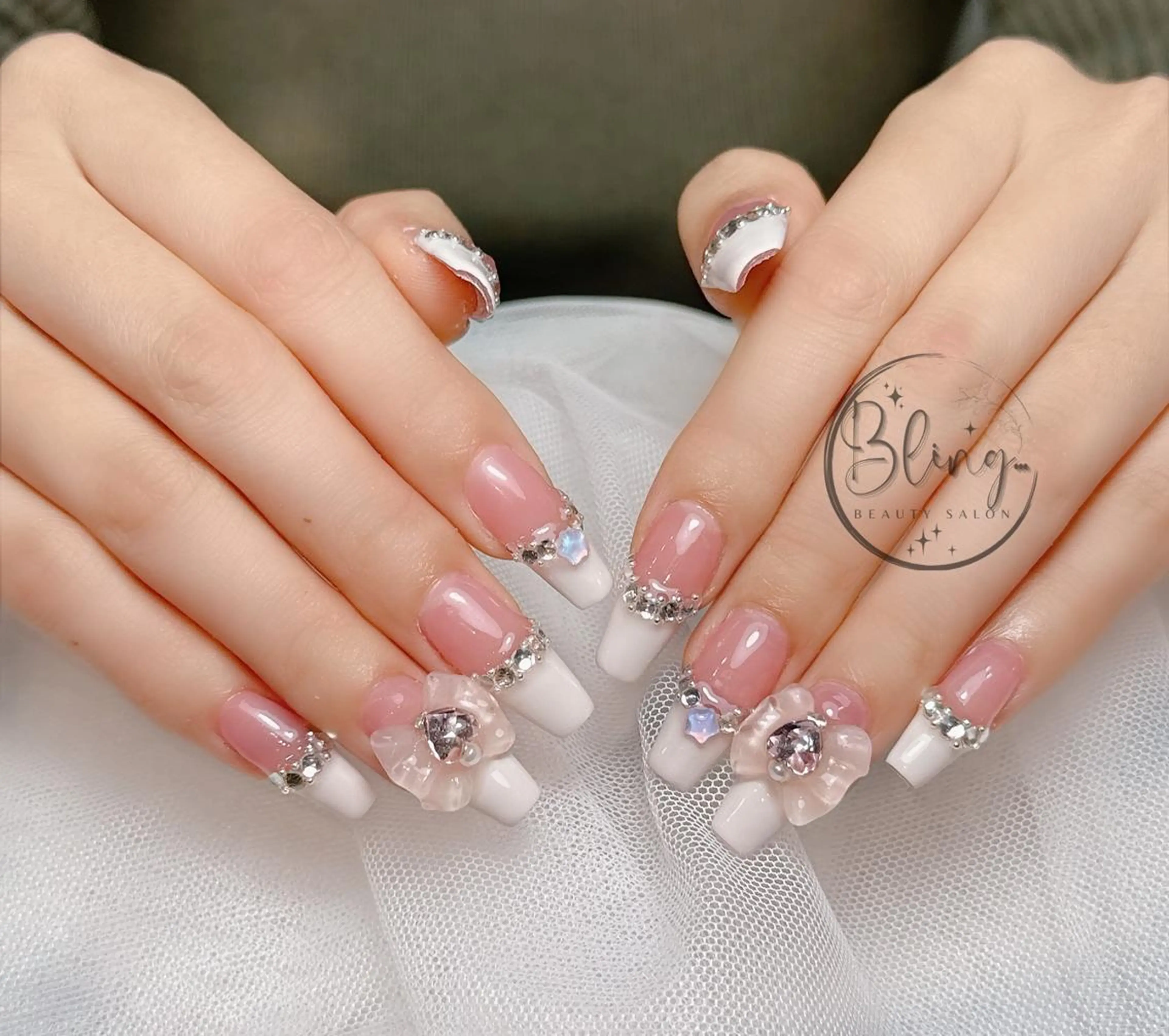 ロング 韓国風ヘア ハンドネイル yuna ユナのネイルデザイン