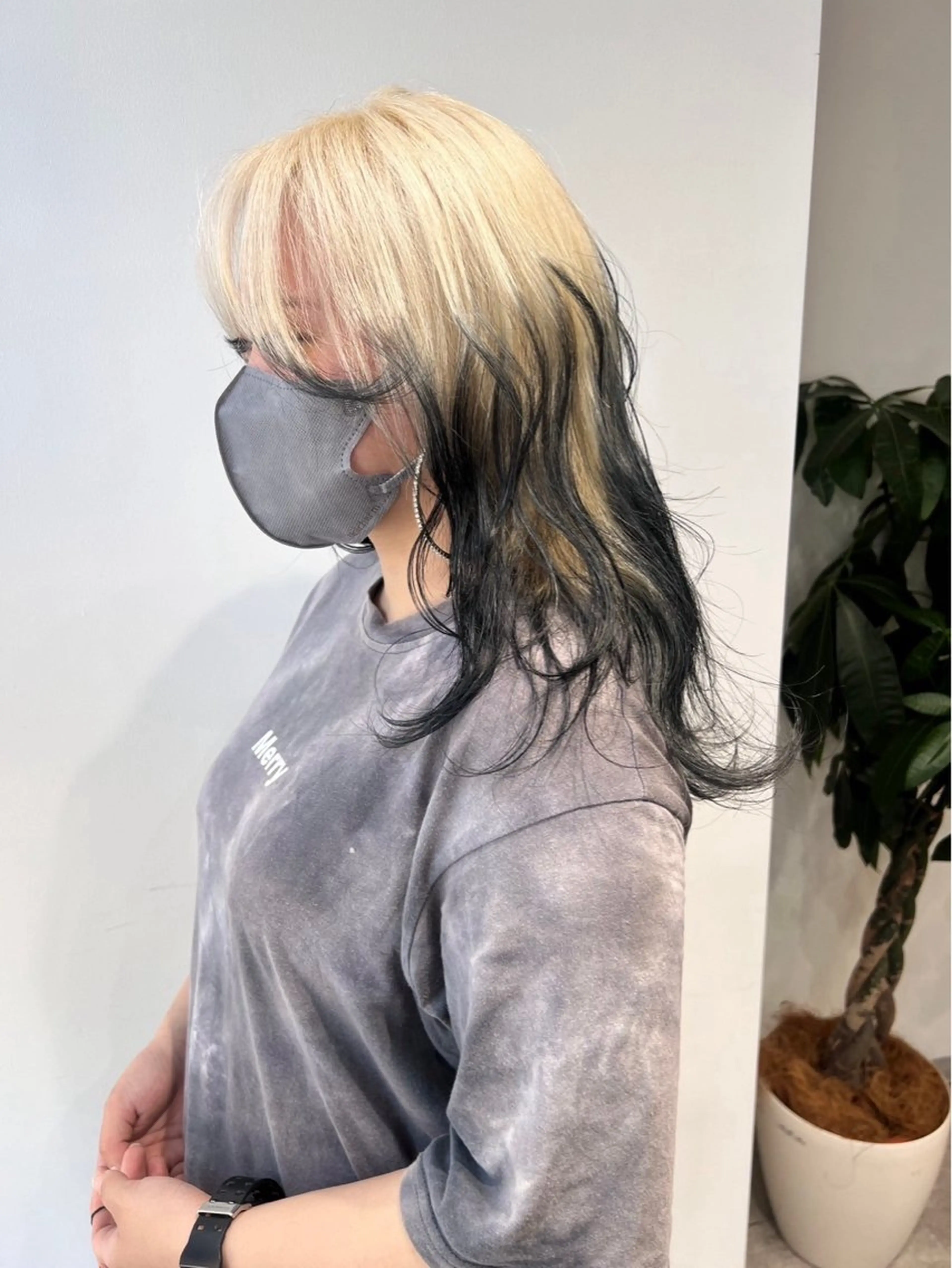 セミロング #ブリーチカラー Yuikaのヘアスタイル