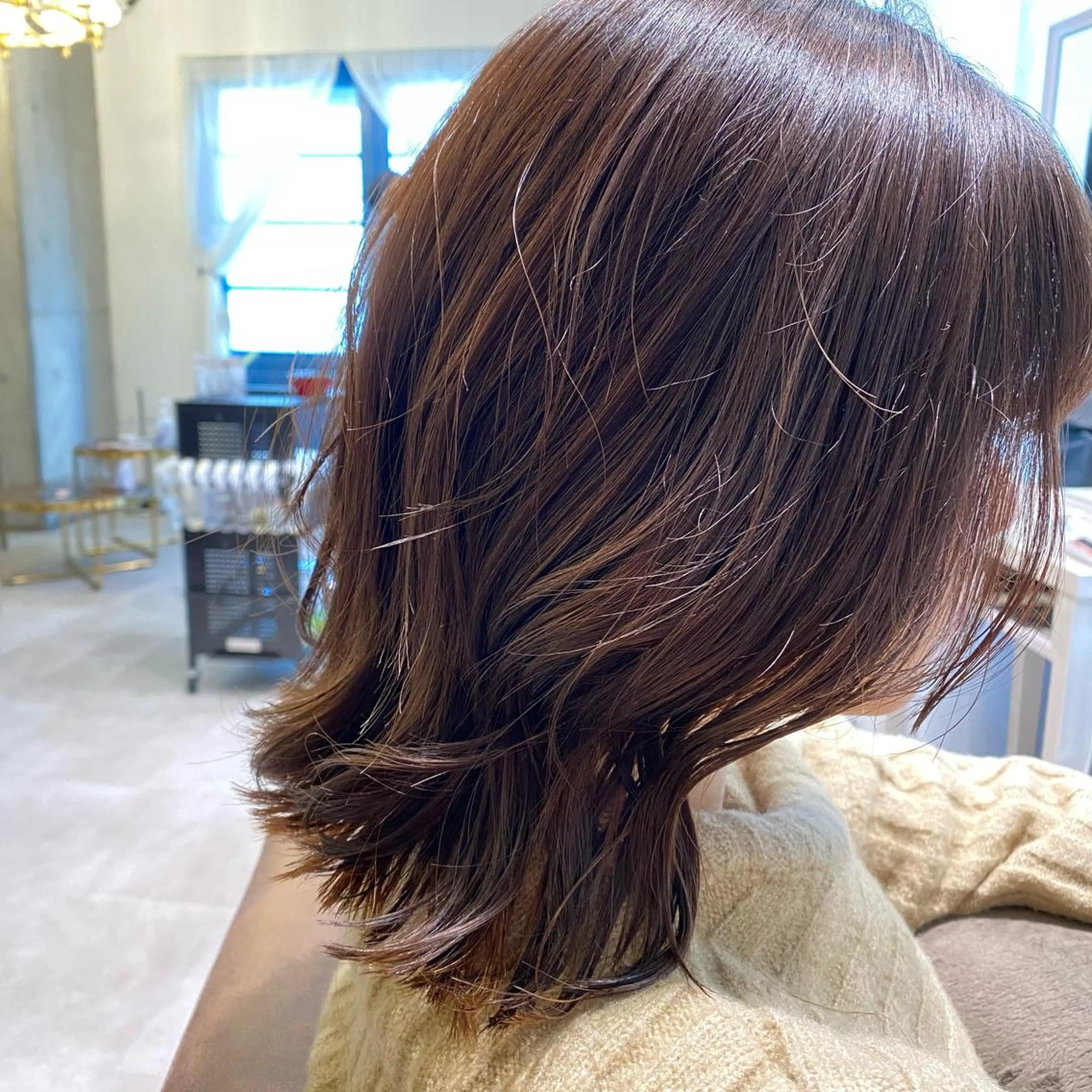 ミディアム 大久保 優香のヘアスタイル