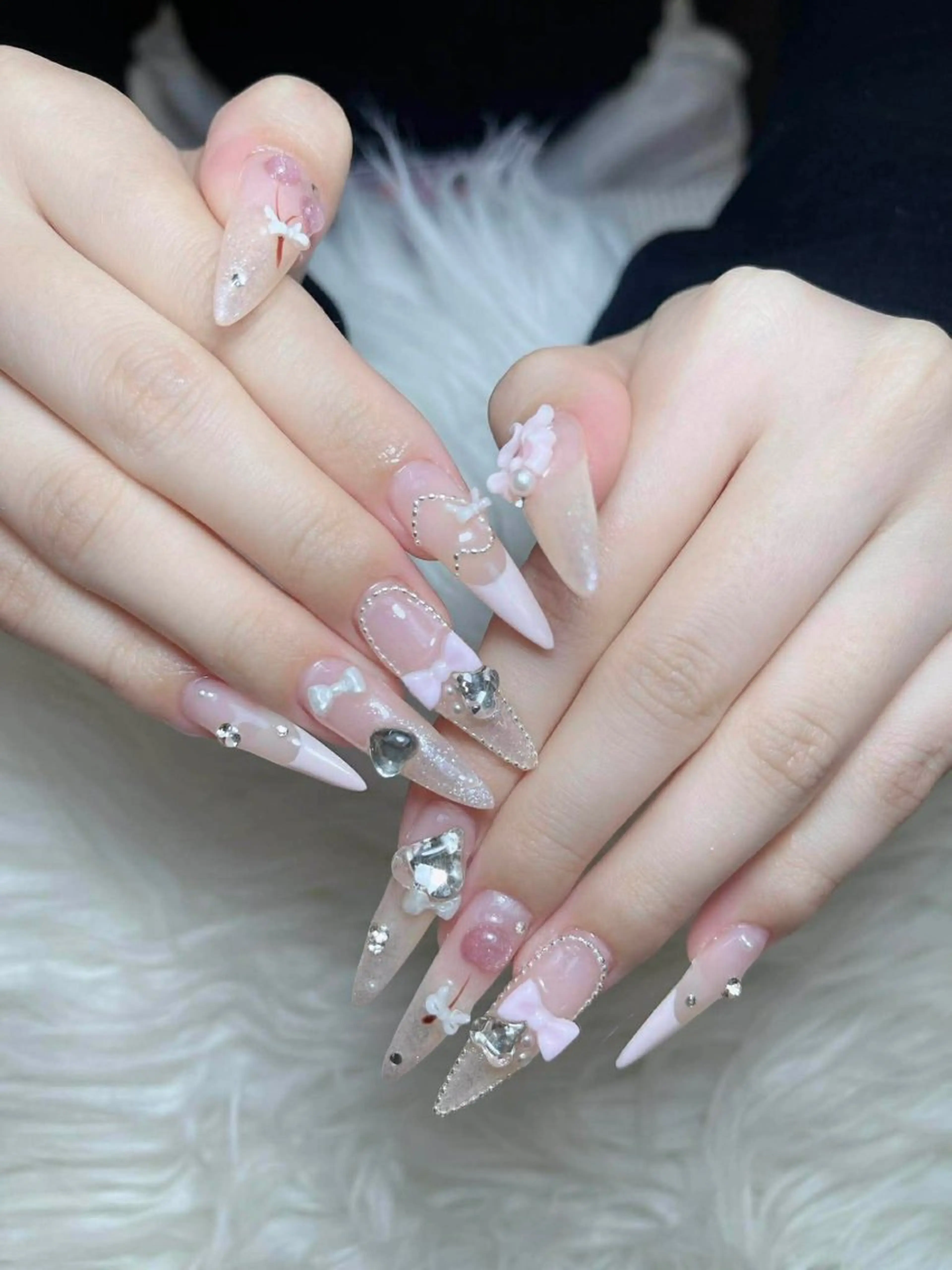 ネイル オーロラネイル チークネイル フットネイル フレンチネイル 韓国ネイル ハンドネイル Lumi Nailのネイルデザイン