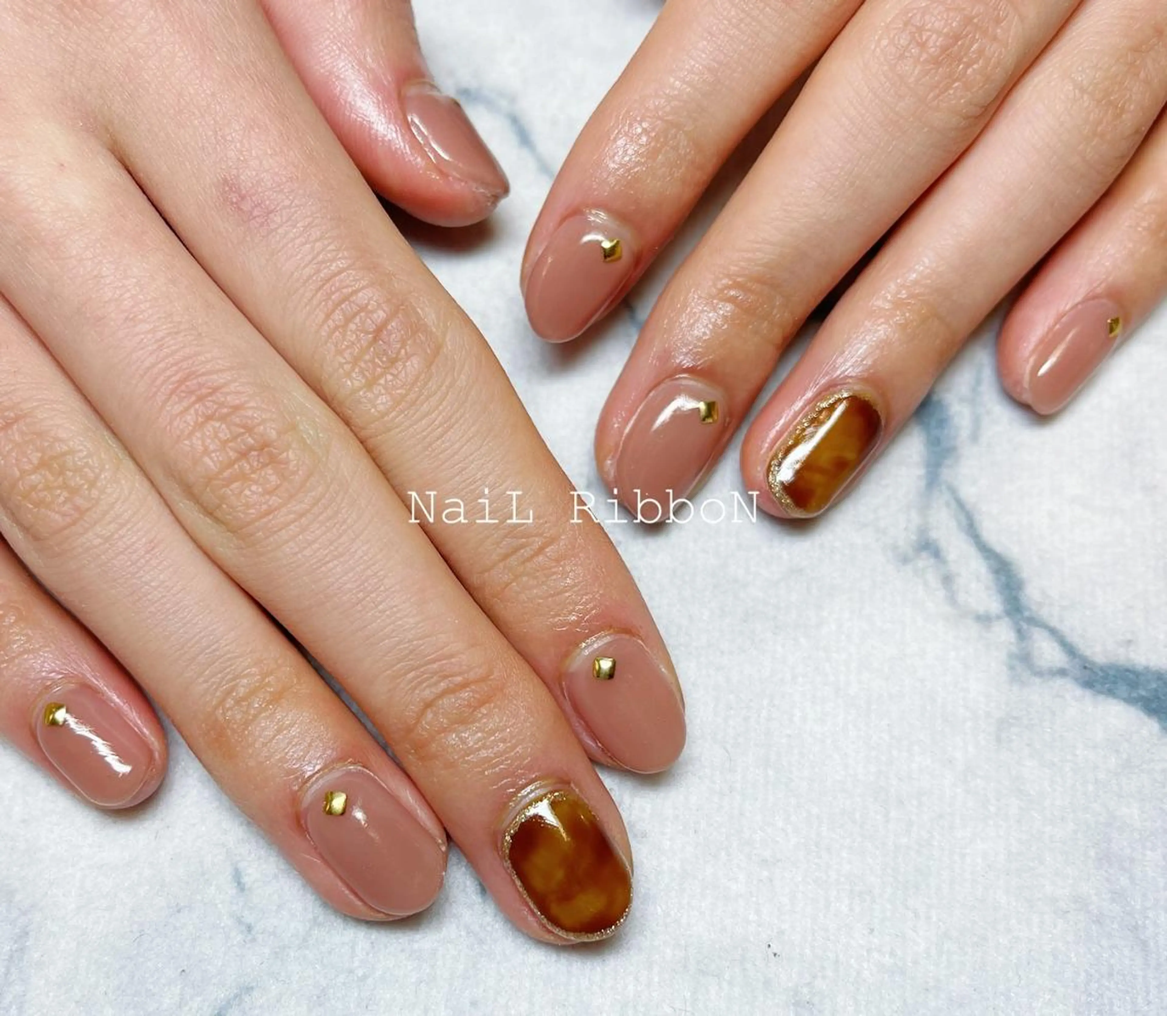 ネイル ネイルリボン 伊藤のネイルデザイン