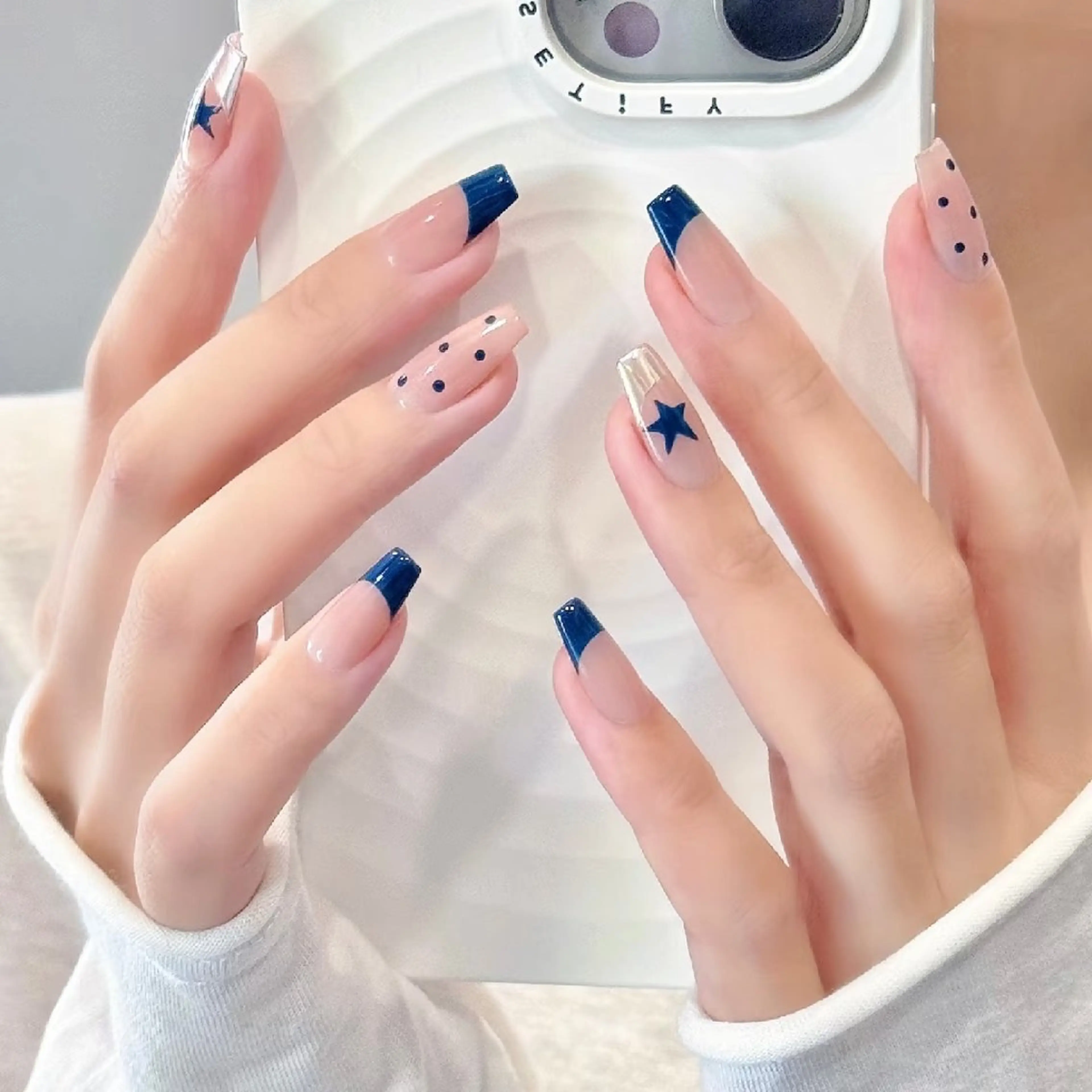 ネイル 鈴木 彩星のネイルデザイン