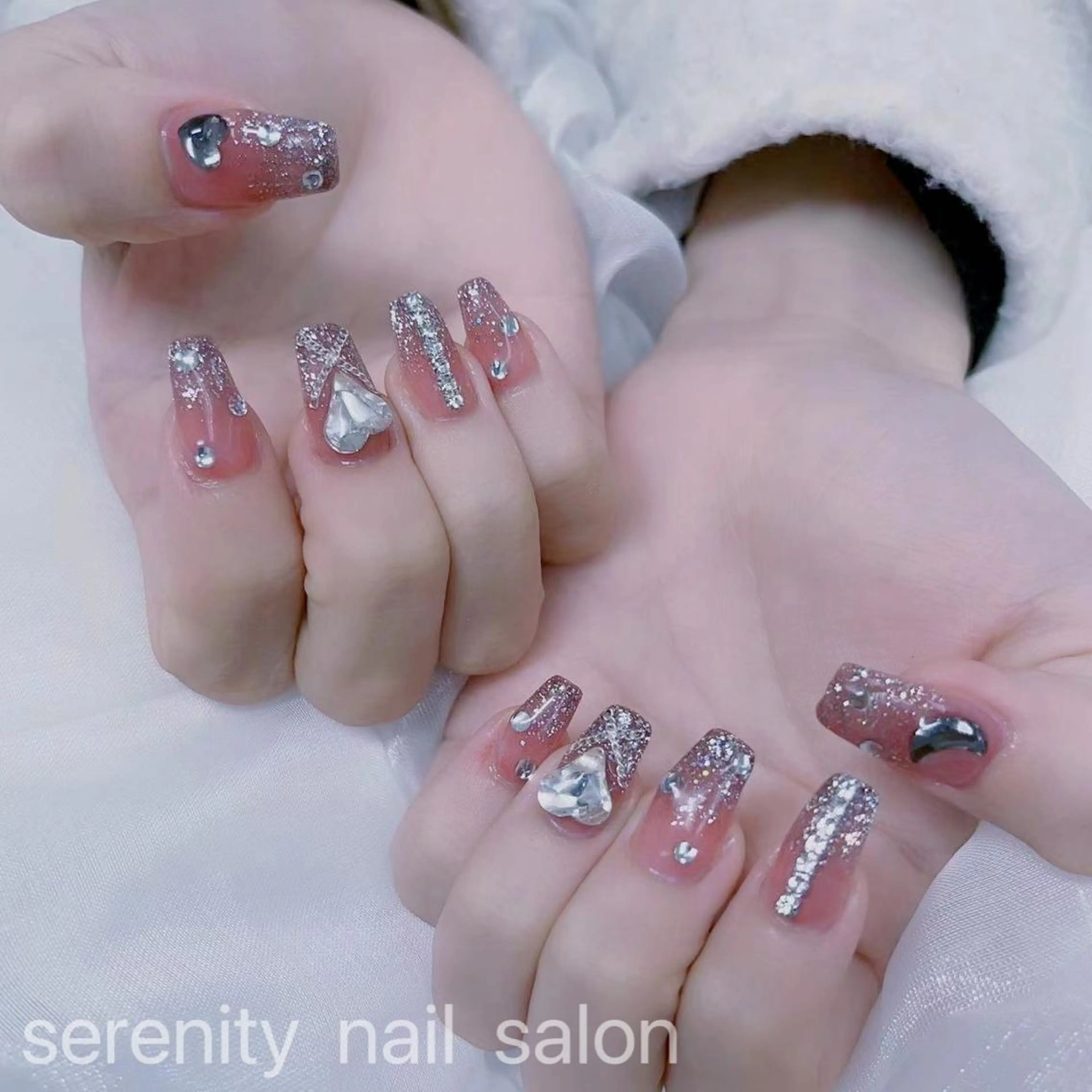 ネイル ハンドネイル ハンドケア ✨Serenity Nail salonのネイルデザイン