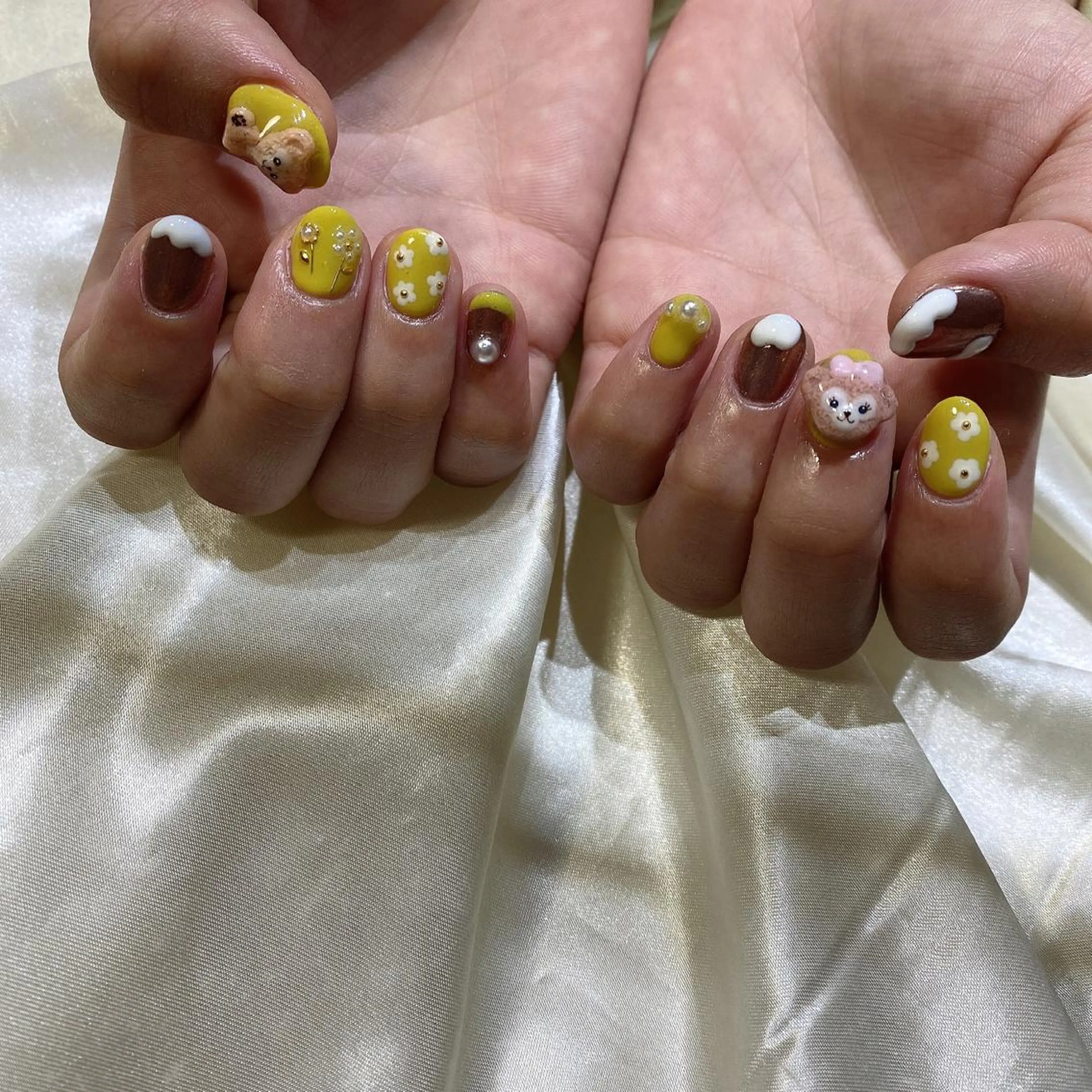 ネイル 西岡 杏のネイルデザイン