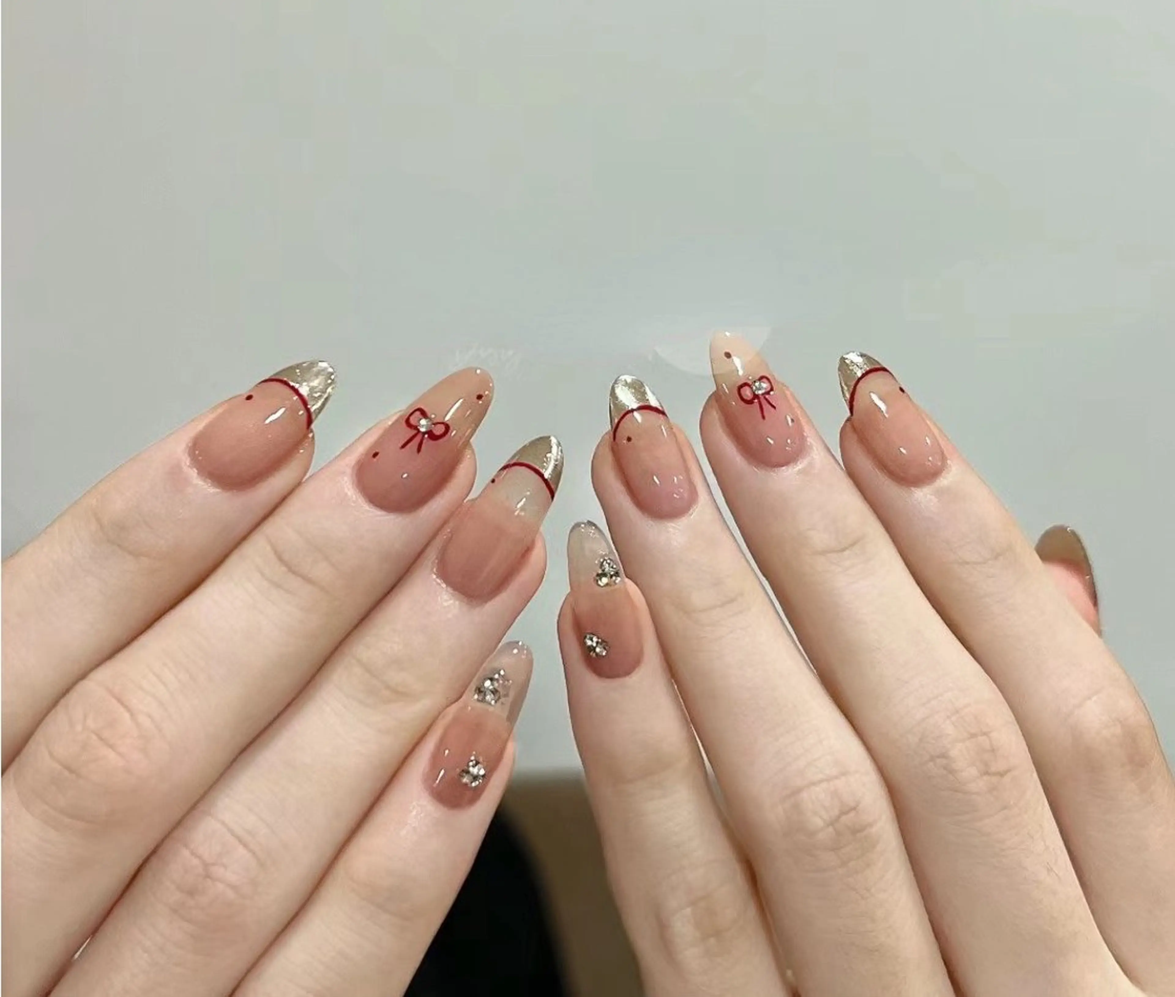 ネイル pink ladyサロン所属・べ にのネイルデザイン