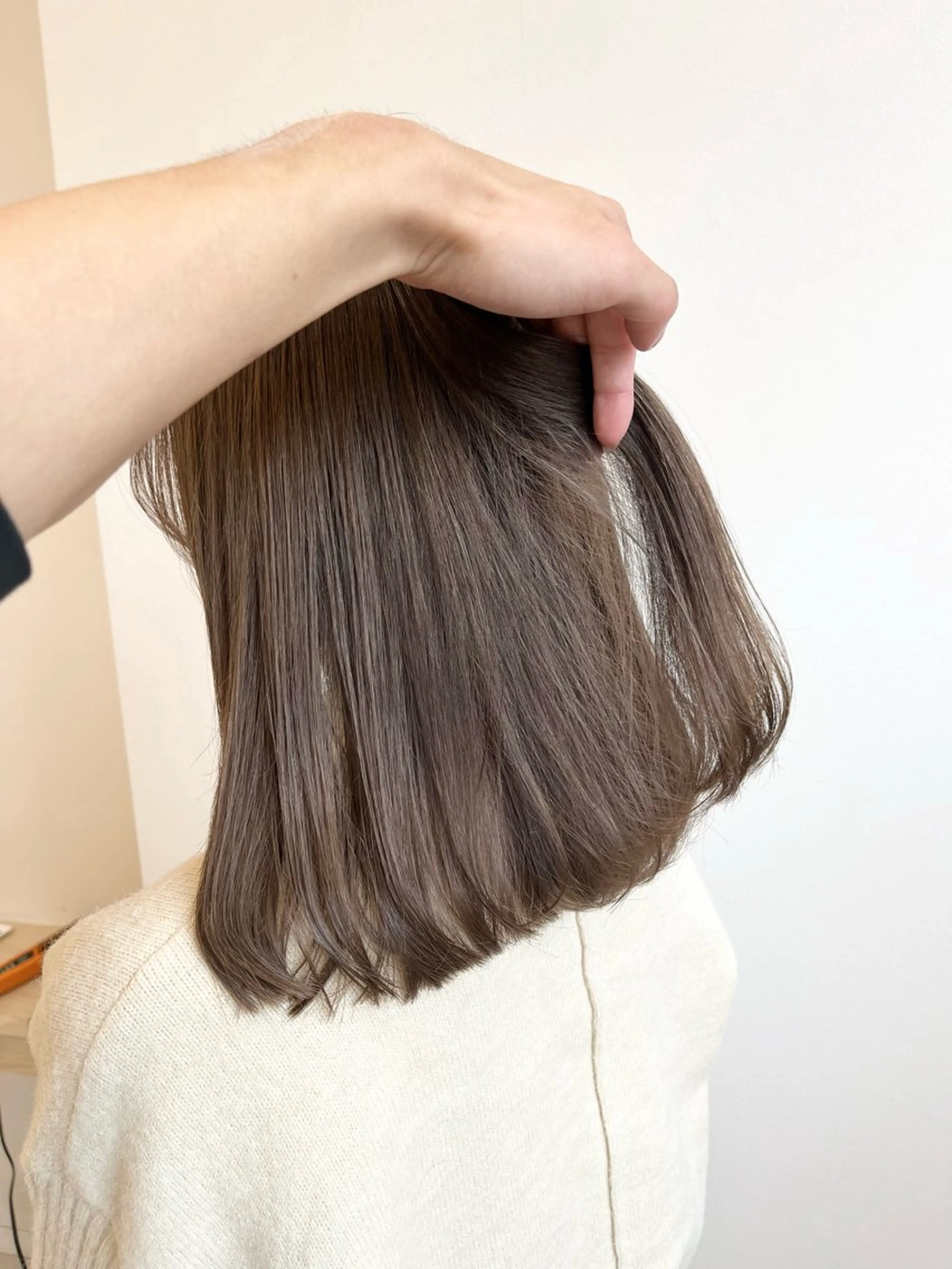 ミディアム カラー ブリーチ グレージュ モカグレージュ ヘアカラー カラー特化美容師 なかもと たつひろのヘアスタイル