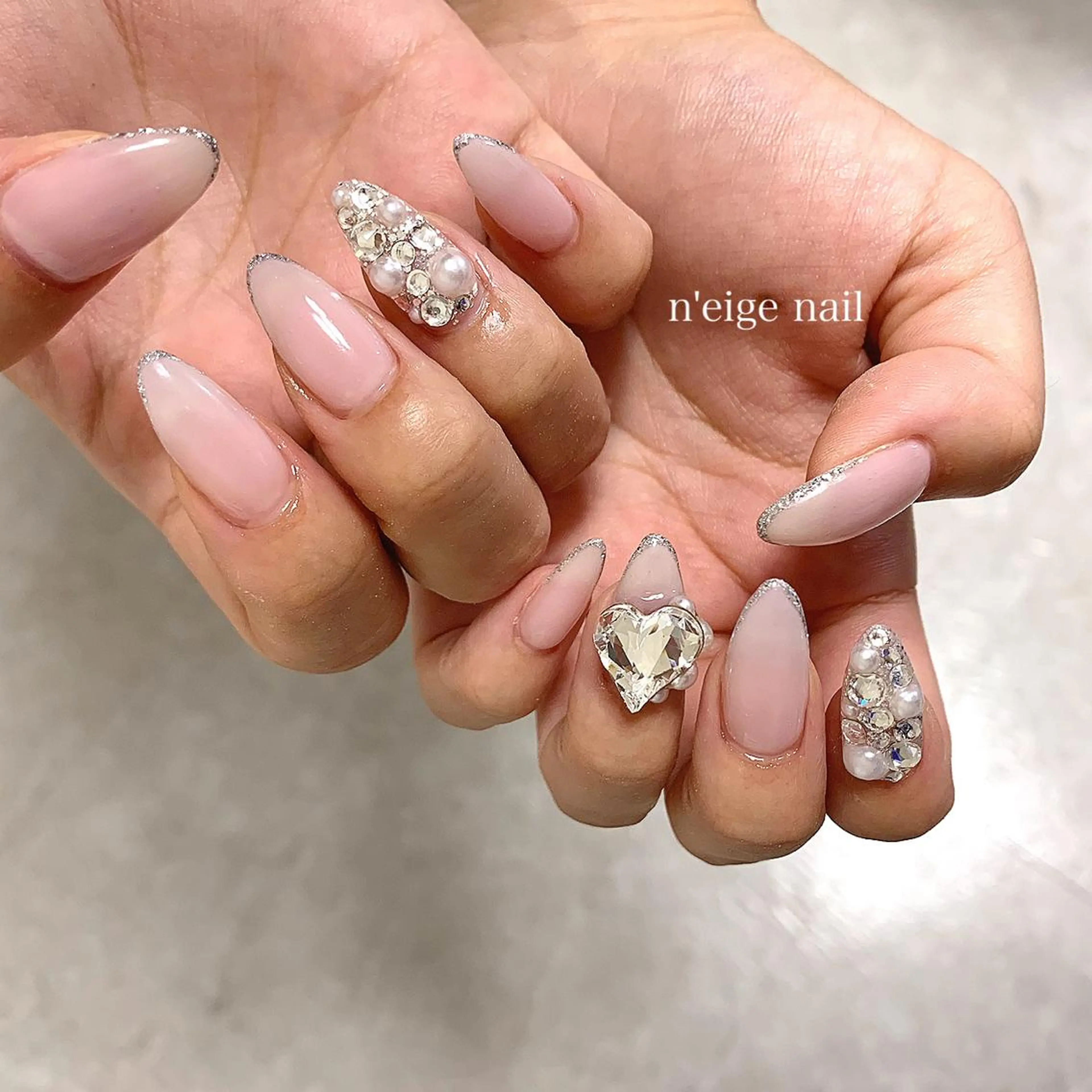 ネイル アートネイル ハート キラキラネイル ニュアンスネイル 夏ネイル n'eige nail所属・大谷 綾香のネイルデザイン