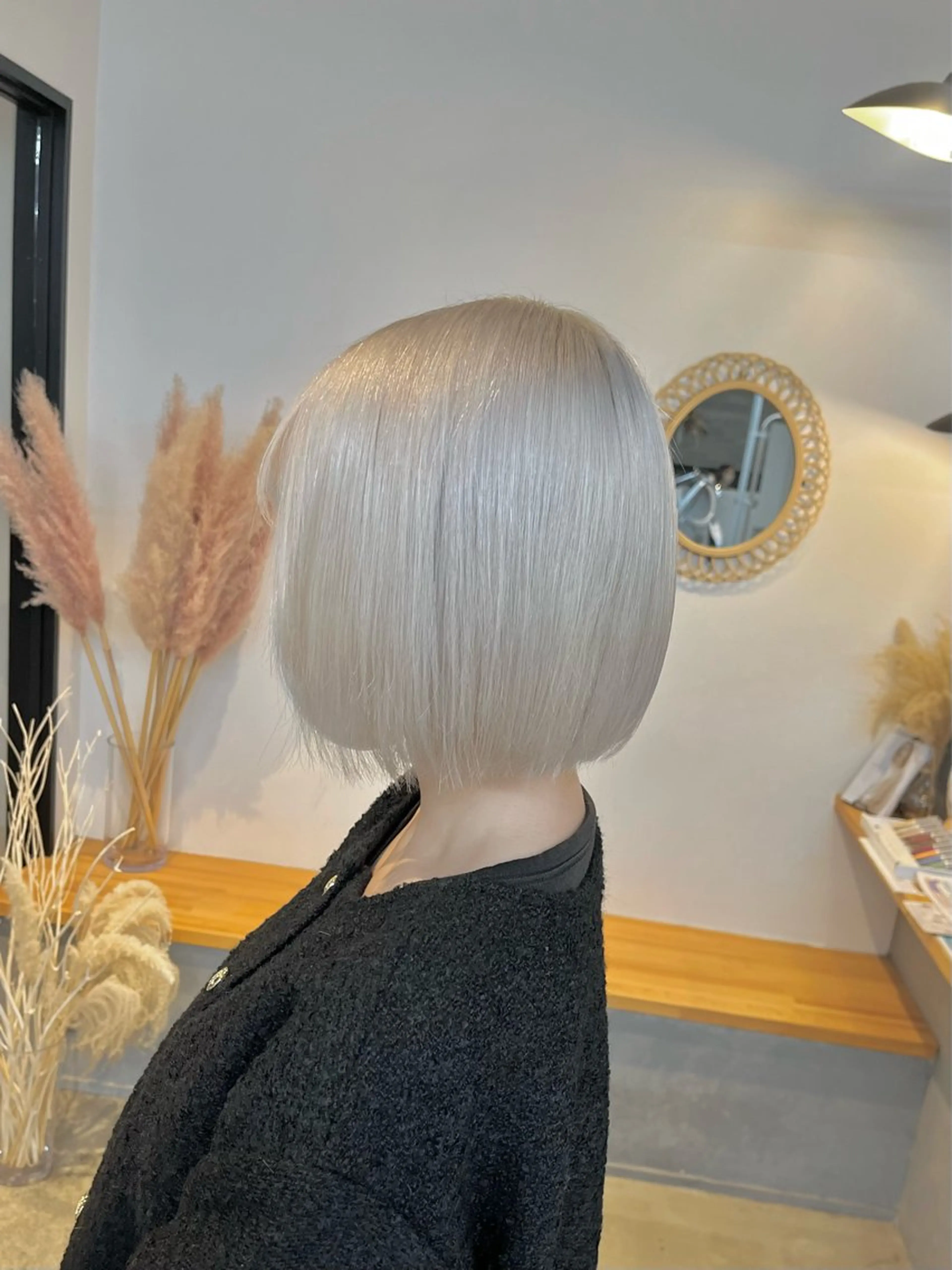 ショート カラー ヘアカラー ハイトーンカラ ー/小川のヘアスタイル