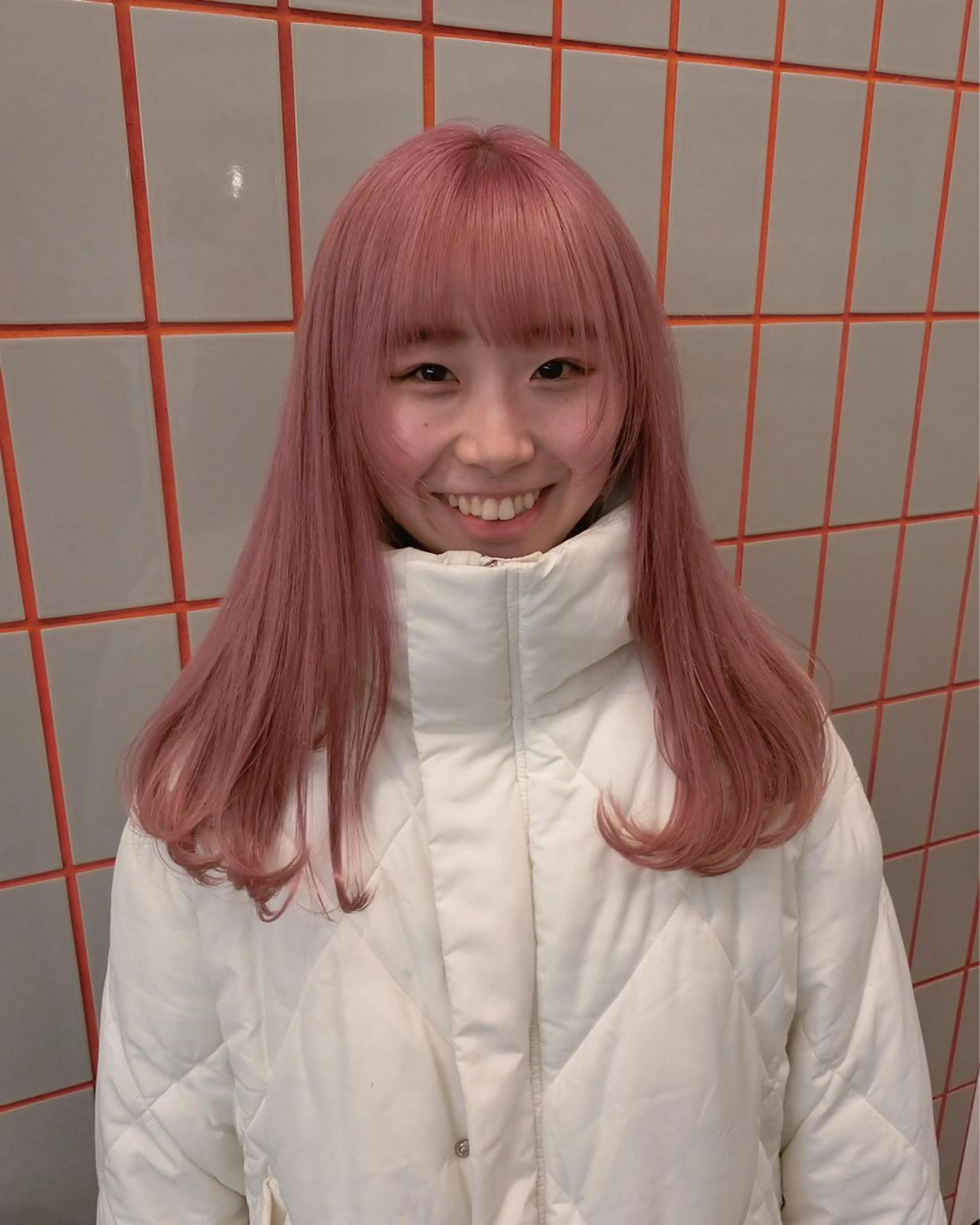 セミロング PELE所属・盛れる💖ミルクティ ー💍🎀yuiのヘアスタイル