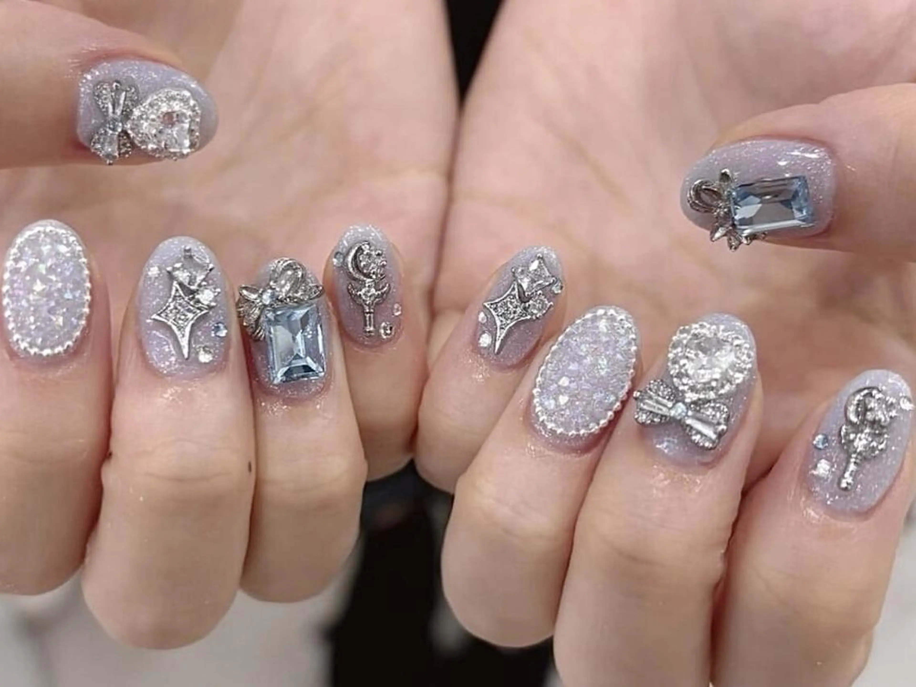 ネイル アートネイル ガーリー マグネットネイル 持ち込み 🎀cute nail🎀トレンドのネイルデザイン