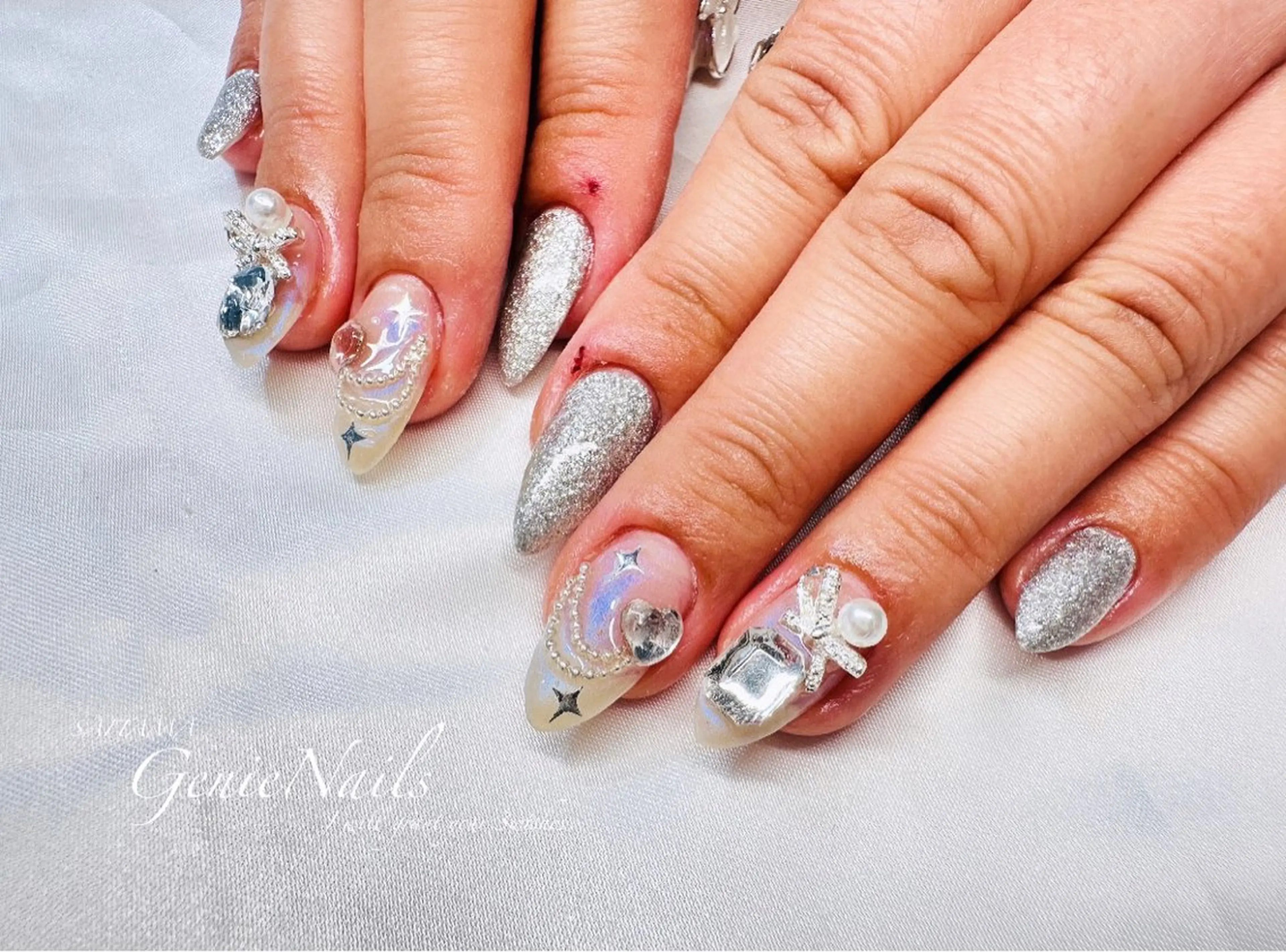 メンズ ネイル アートネイル 長さ出し 氷ネイル・うるうるネイル キラキラネイル ロングネイル Genie Nailsのネイルデザイン