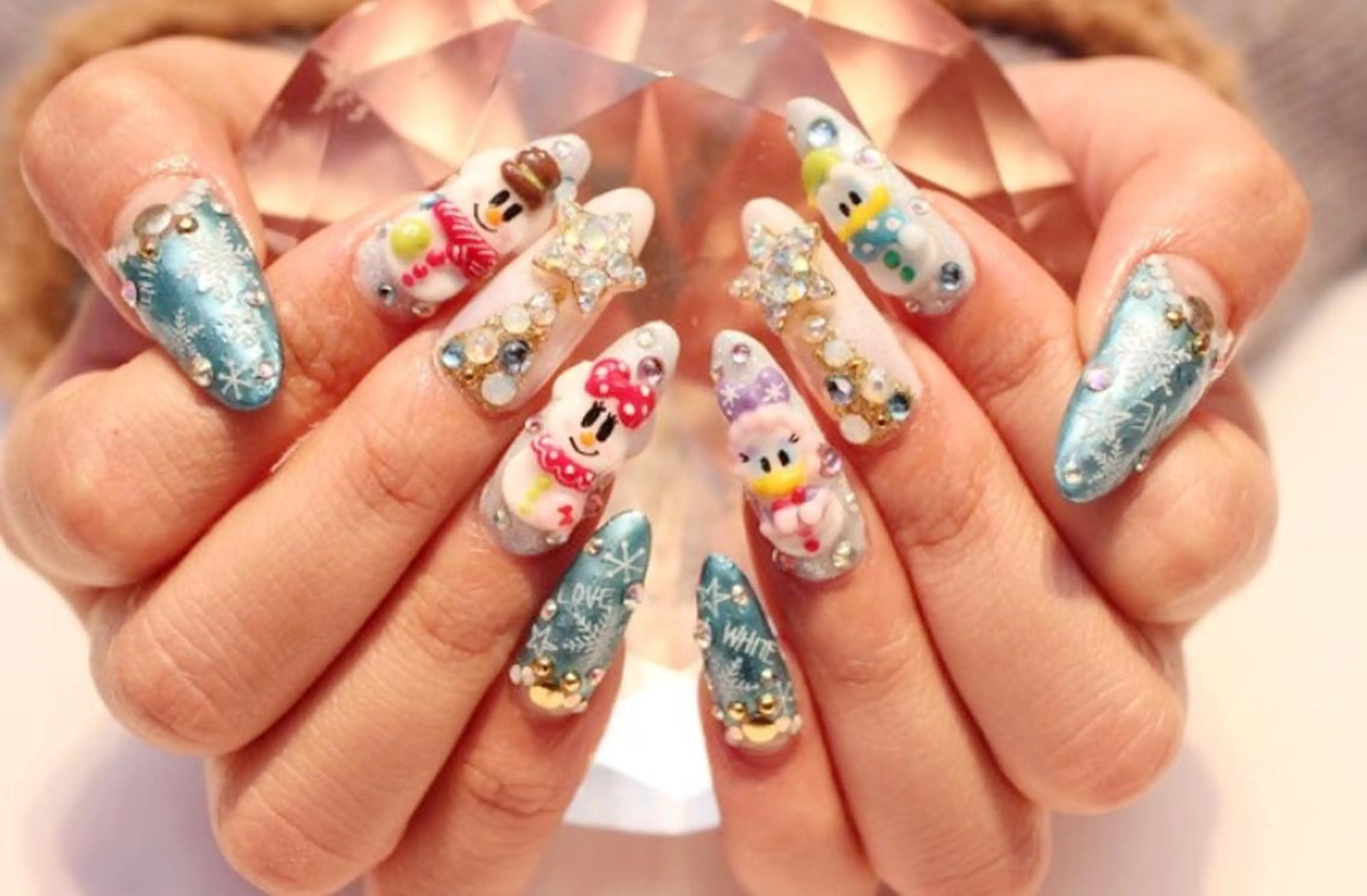 ネイル アートネイル キラキラネイル ロングネイル スカルプネイル YUN 💅のネイルデザイン