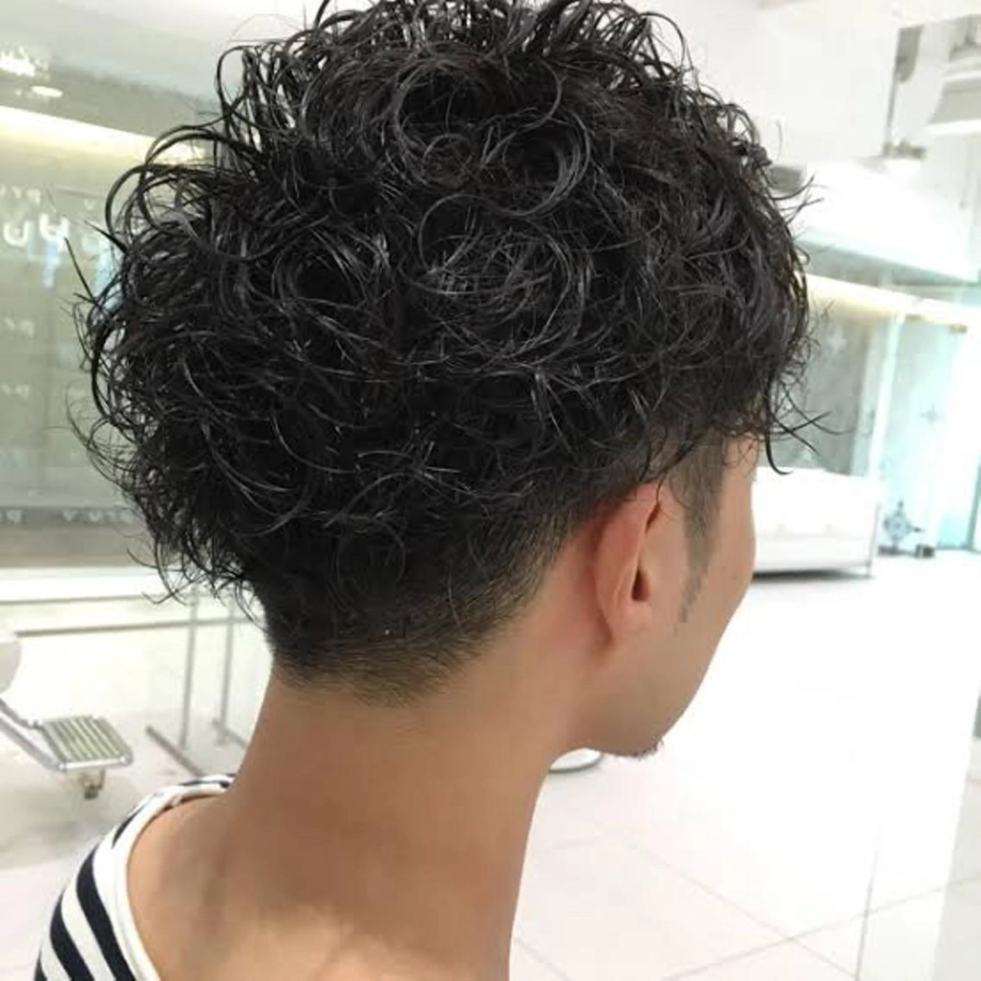 ショート パーマ メンズ VOGUE LOGIC所属・ヴォーグロジック CHISAのヘアスタイル