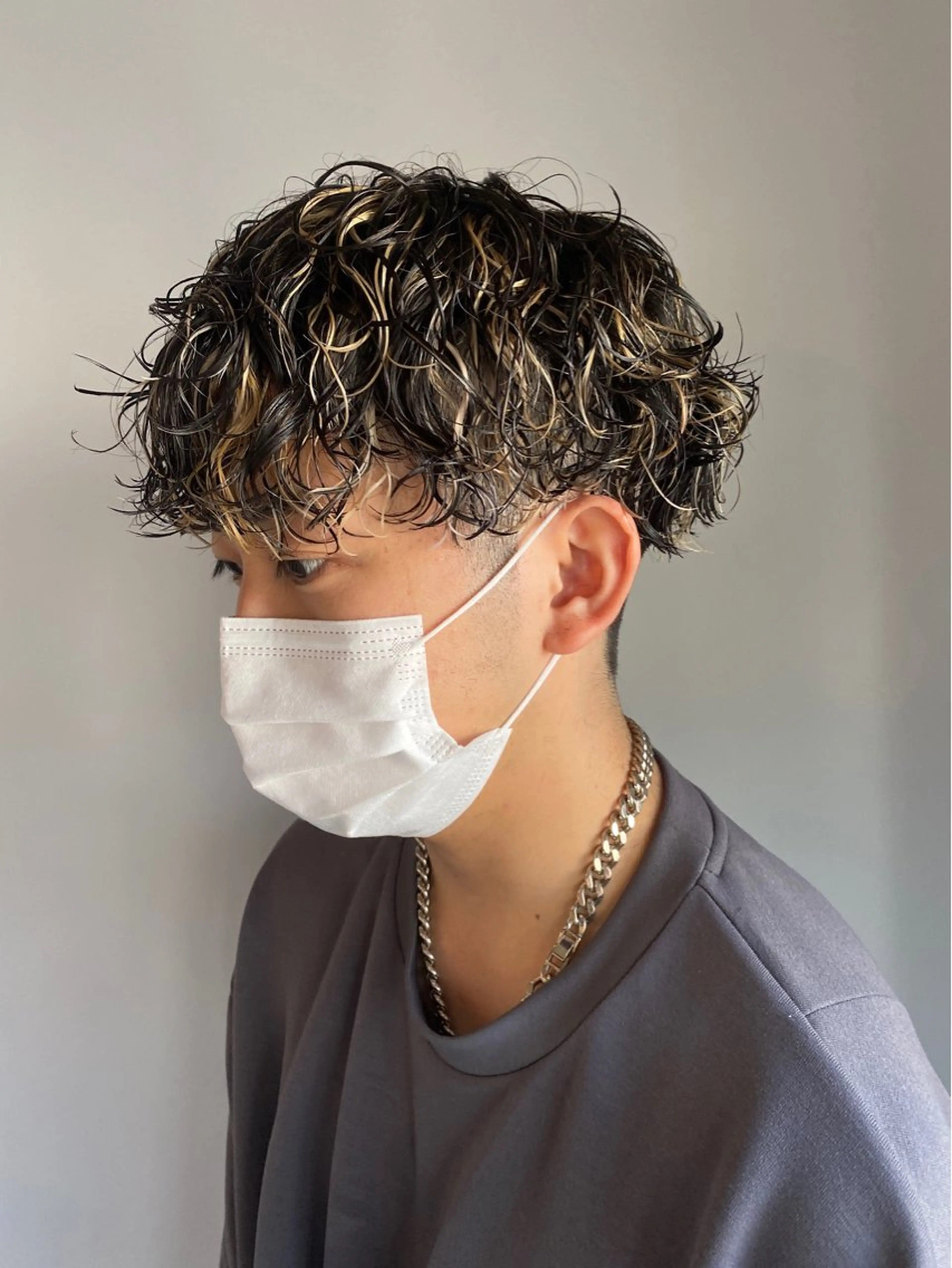 メンズ カット ヘアカラー パーマ 最新ケアカラー 髪質改善YUTOのヘアスタイル