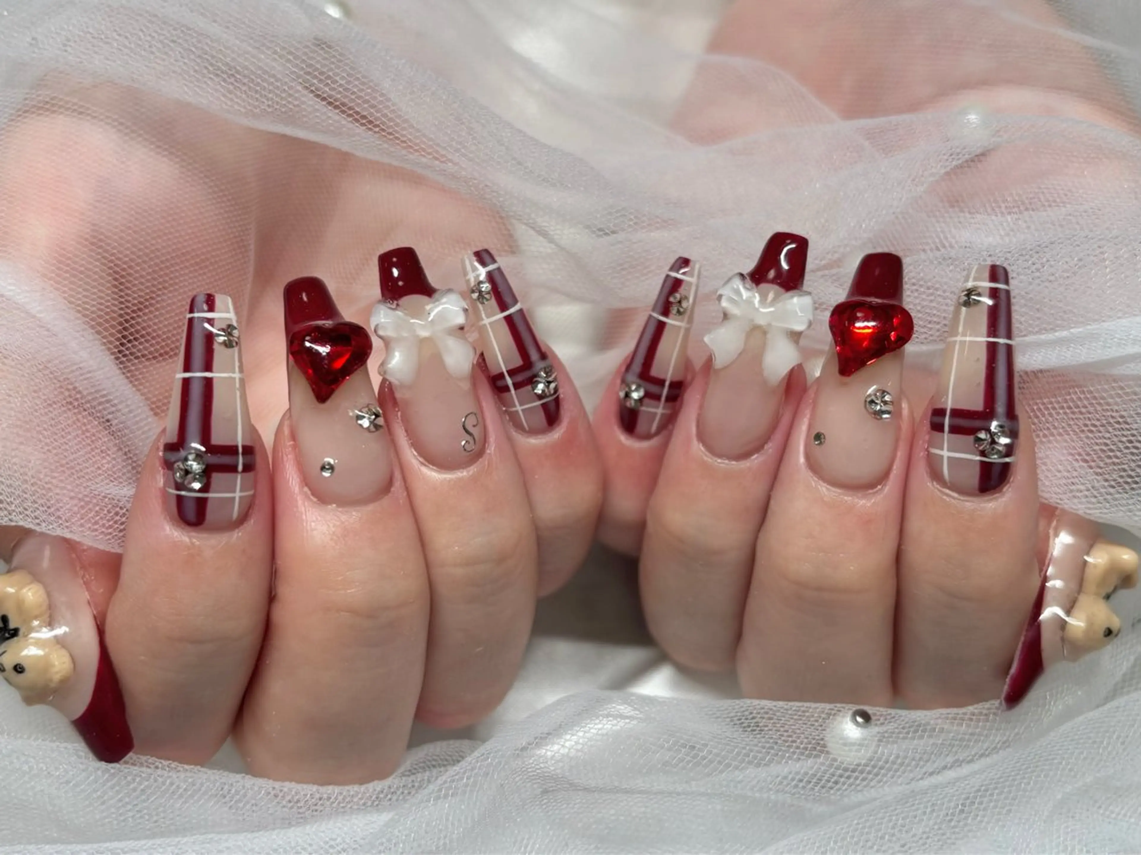 ネイル Roi〈ロワ〉 Akariのネイルデザイン