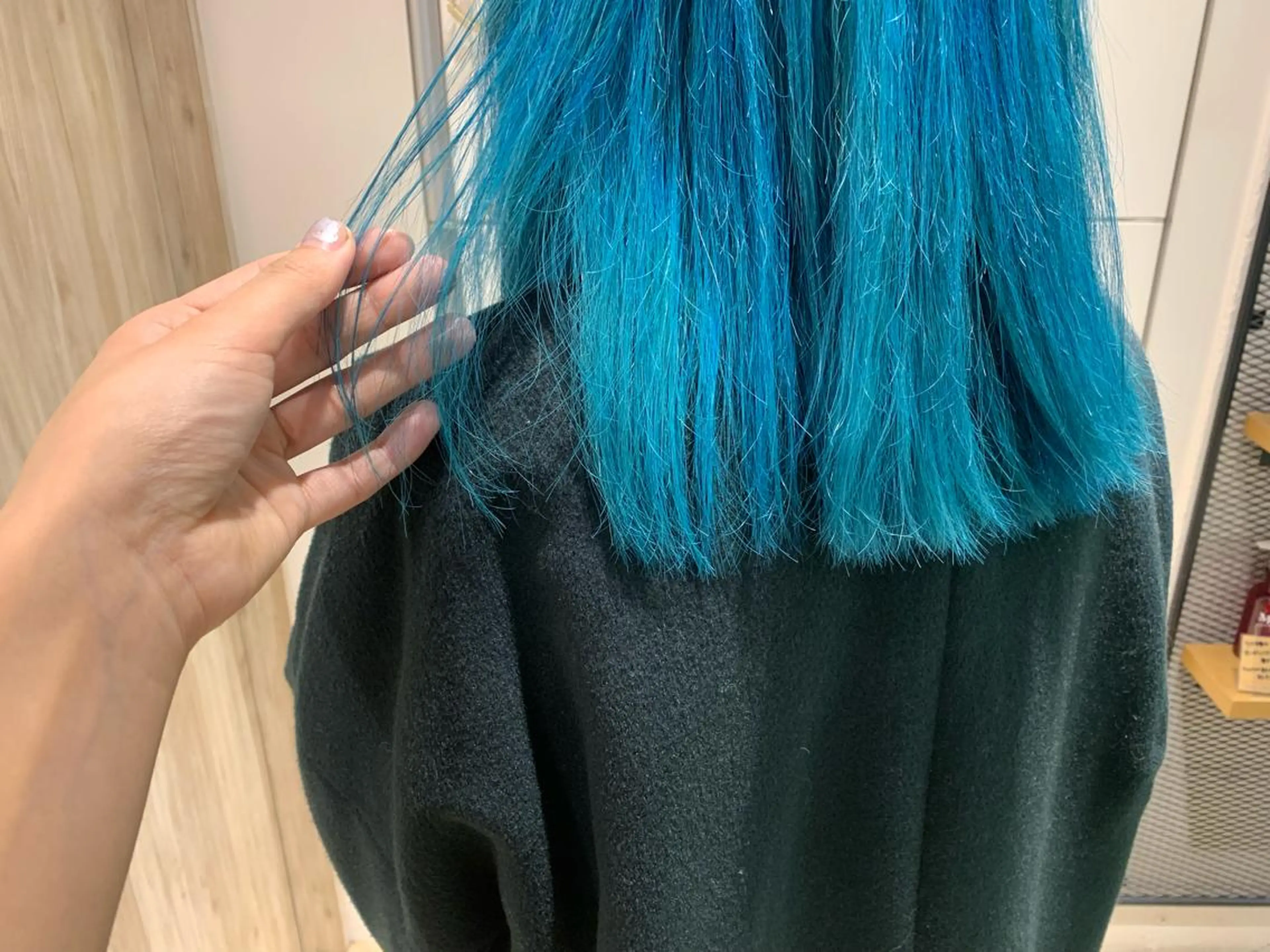 セミロング カラー ブルーカラー 🫧透明感カラー/ ボブ/小笠原🪽のヘアスタイル