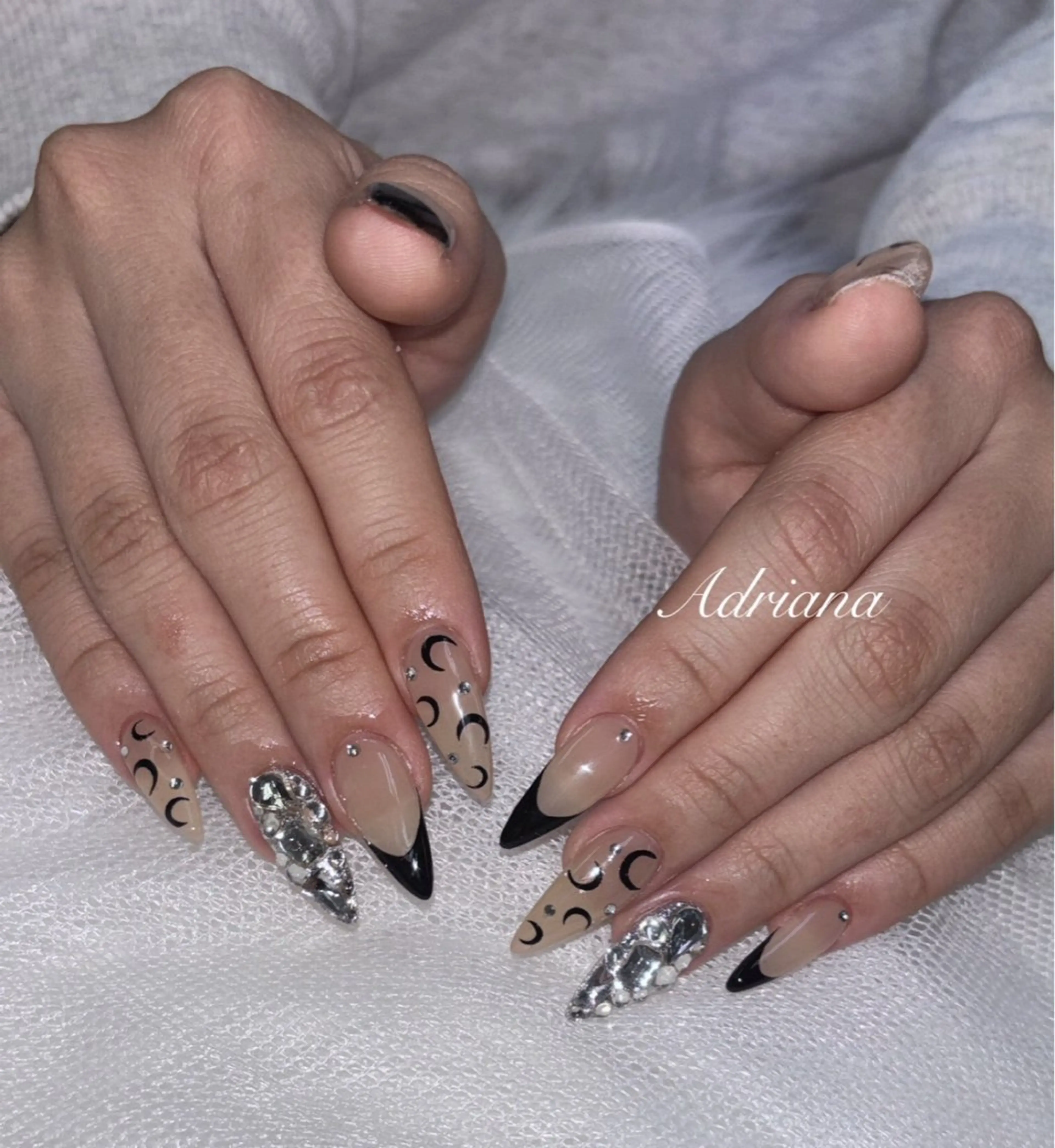 ネイル ハンドネイル ADRIANA 【アドリアーナ】Nのネイルデザイン
