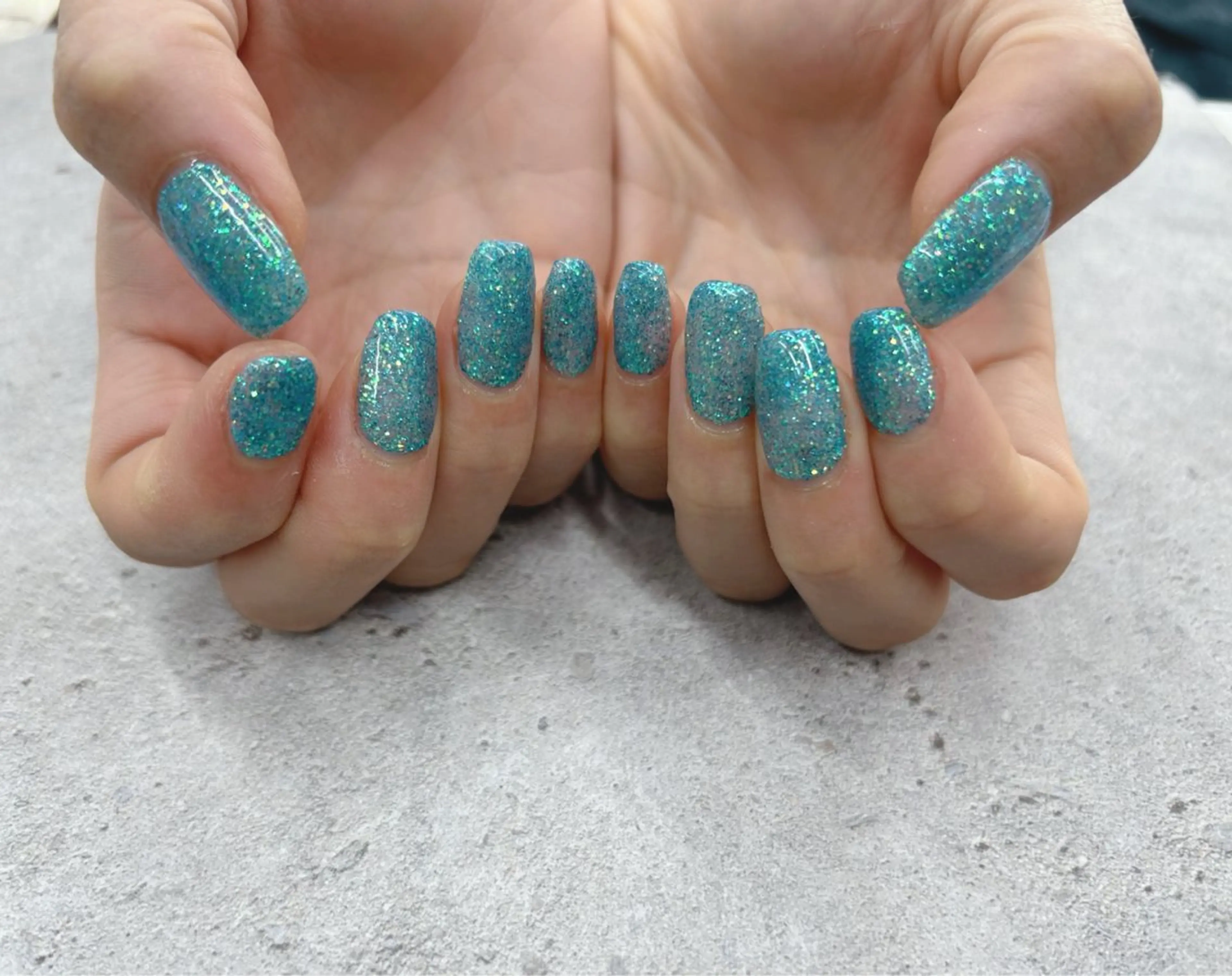 ネイル ブルー ラメ(グリッター) ハンドネイル Nail Salon agré所属・agré ネイルサロン　アグレのネイルデザイン