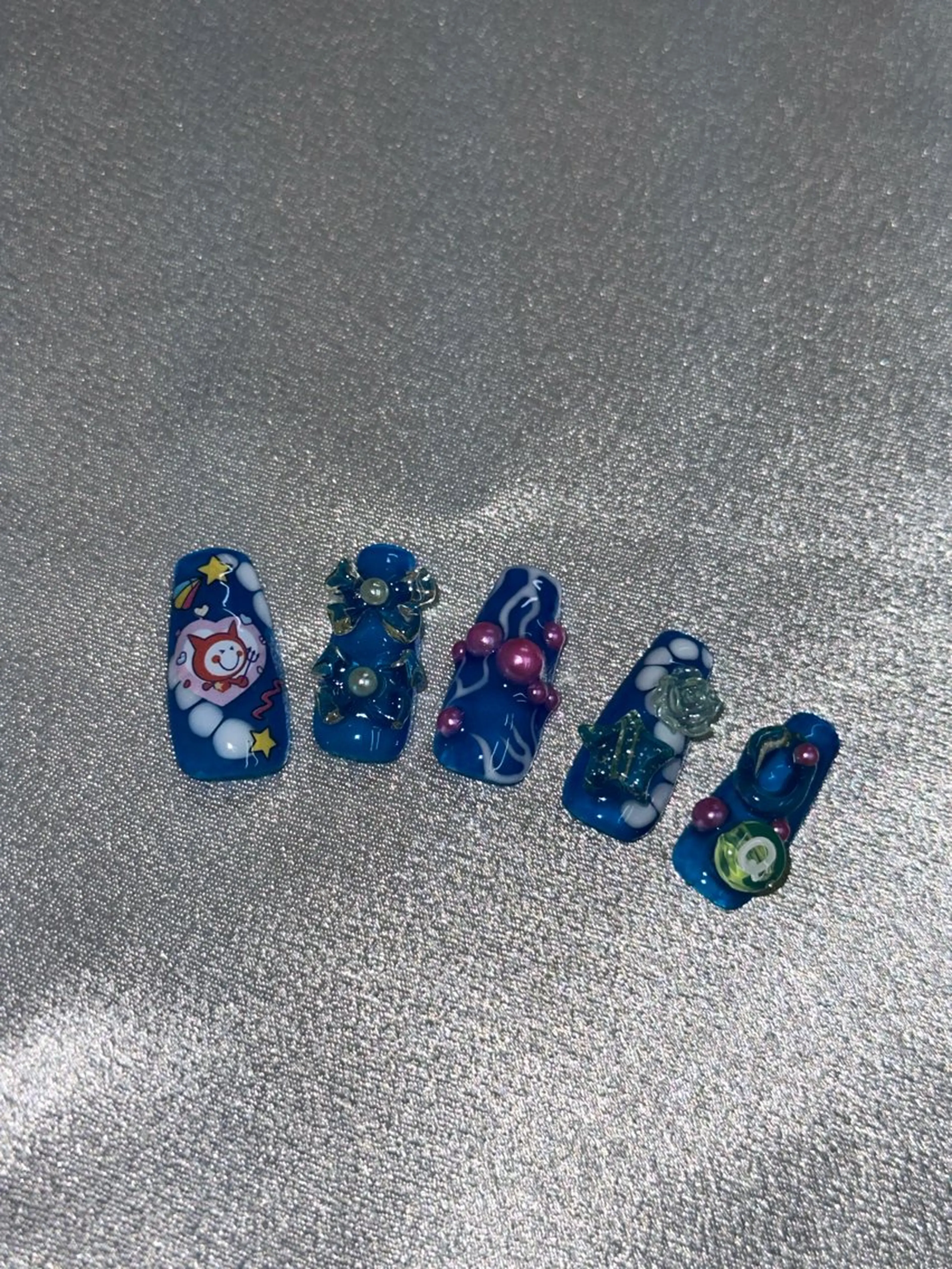 ネイル Lignal.liit【リグナルリット】所属・Lignalliit KANAKO🦭のネイルデザイン