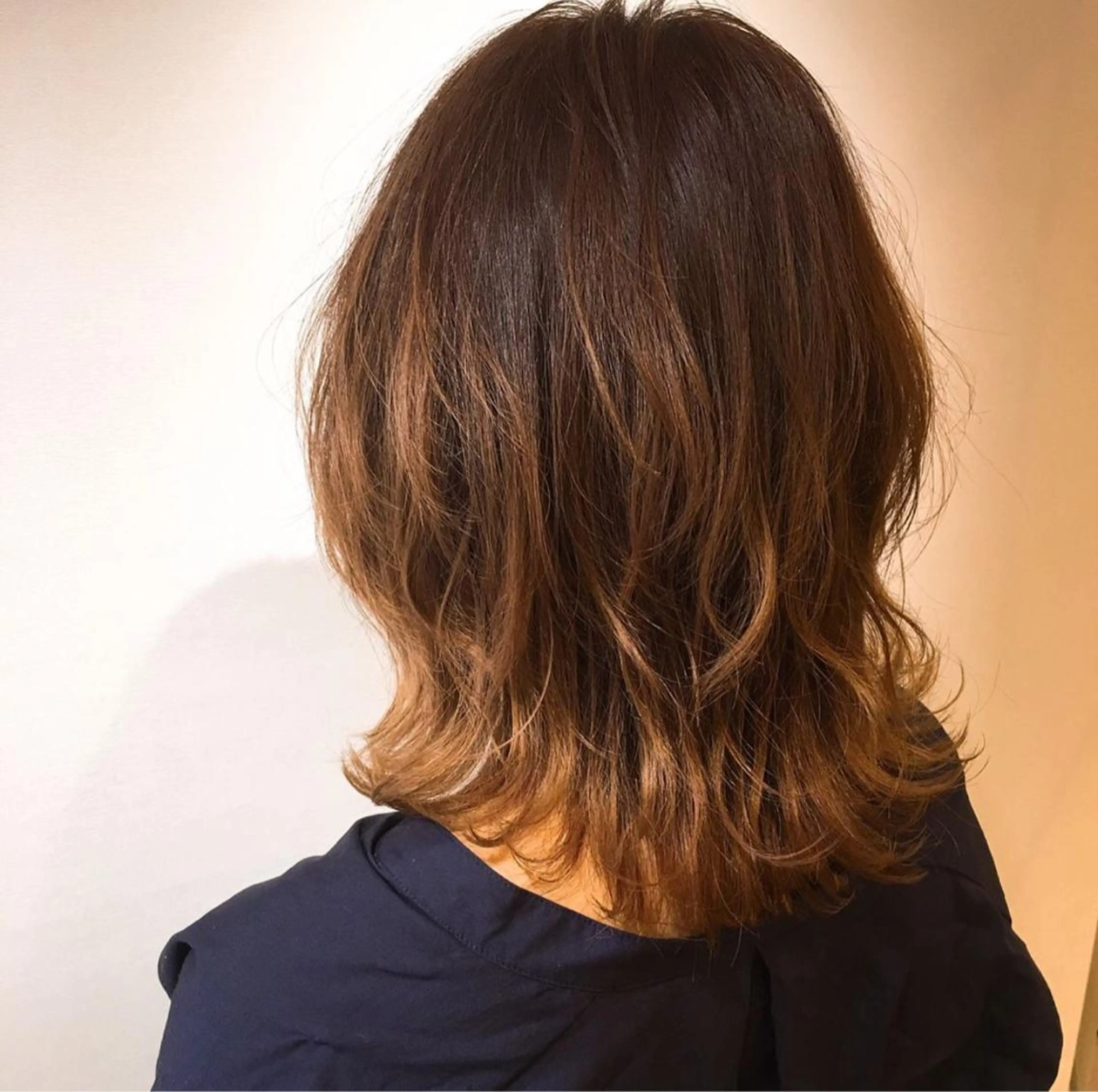 ミディアム box  mico. mutsumiのヘアスタイル