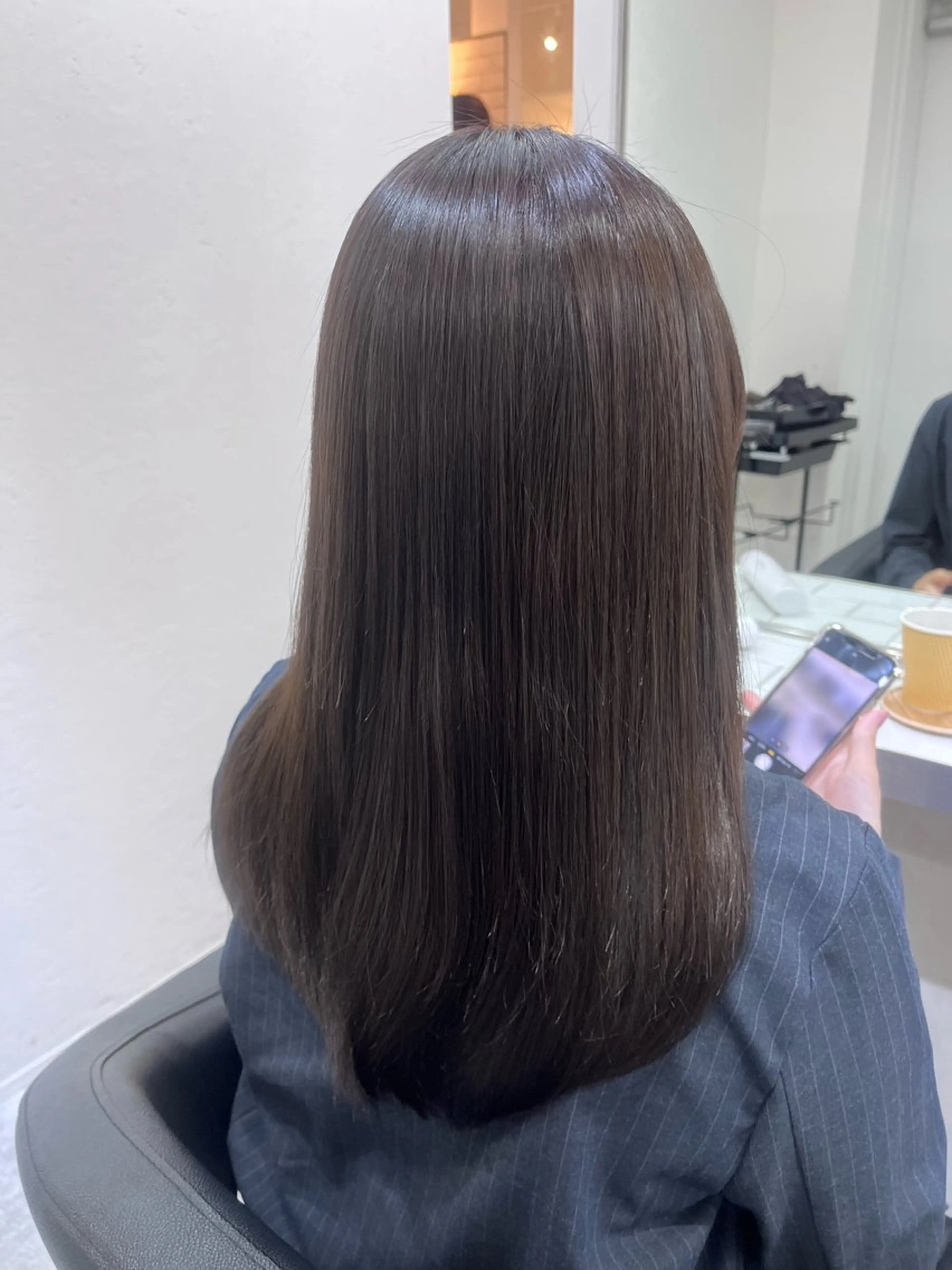 セミロング カラー パーマ カット 縮毛矯正 トリートメント Ｖｉｏｔ  銀座 樋口 桃佳のヘアスタイル