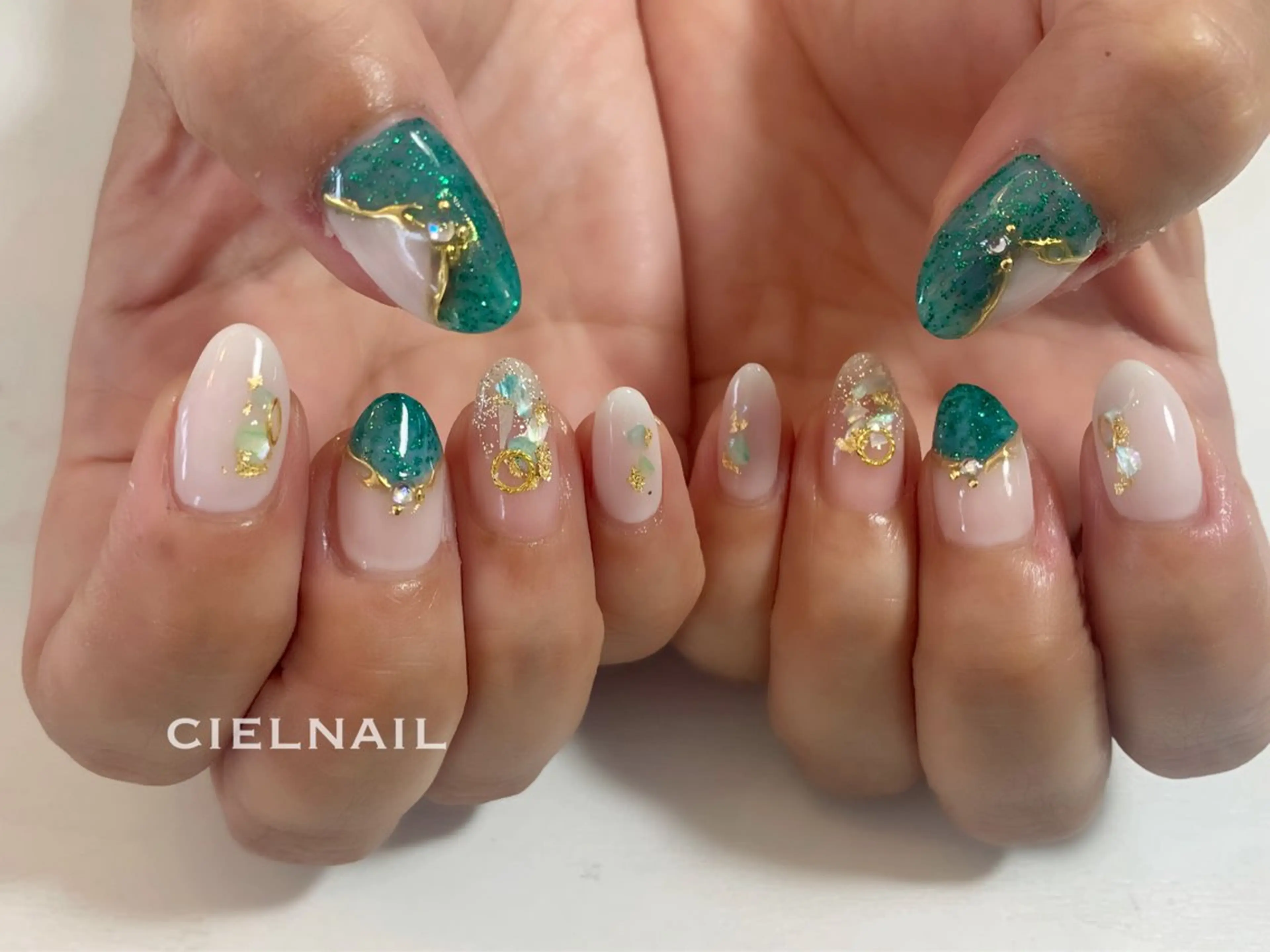 ミディアム cielnail 祇園のネイルデザイン