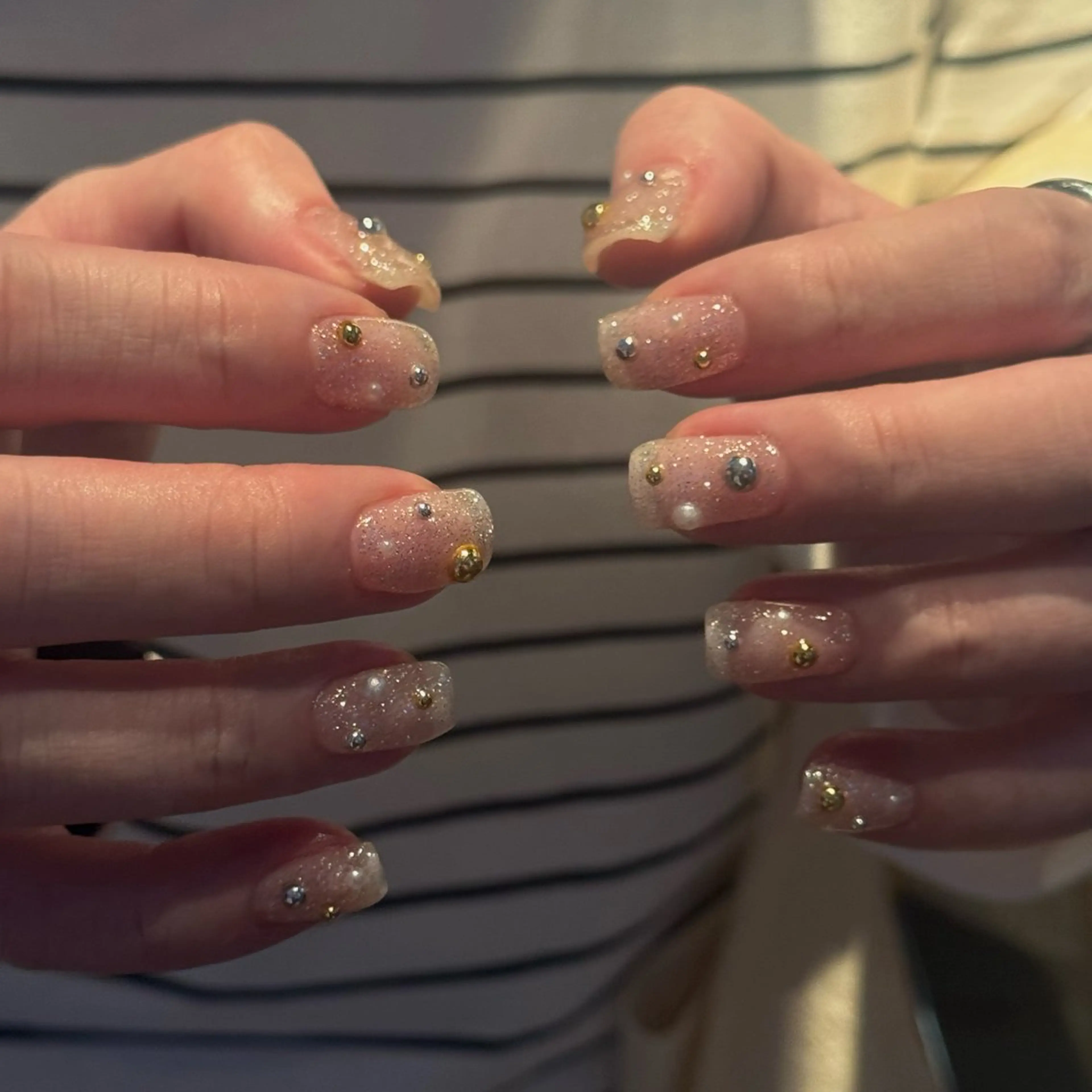 ネイル ニュアンスネイル シンプルネイル Yu_me(ユーミー)所属・Yu_me fuukaのネイルデザイン