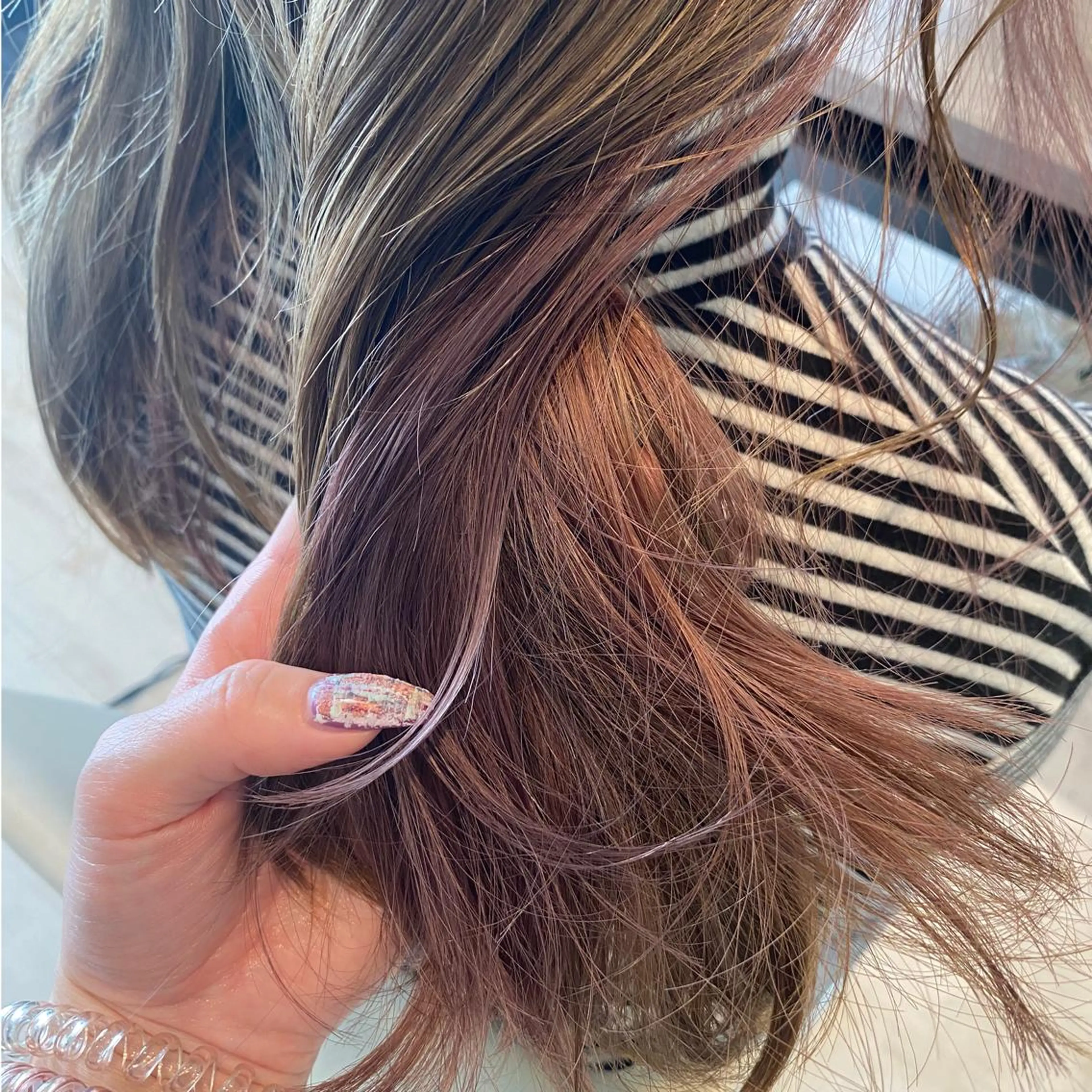 カラー ベージュカラー イルミナカラー インナーカラー ピンクカラー ピンクベージュ ベージュ/インナー カラー🤍Rieのヘアスタイル