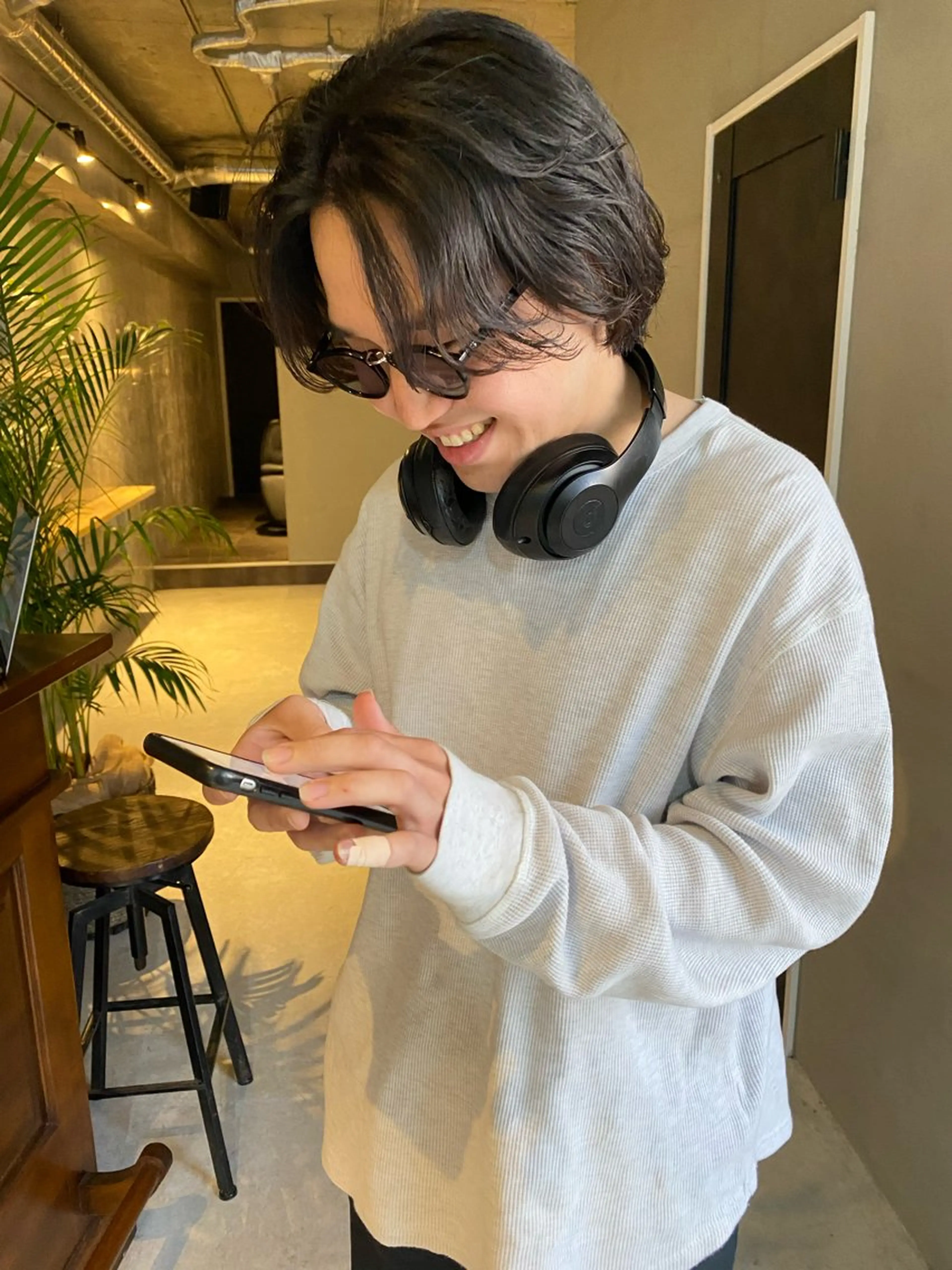 ミディアム パーマ メンズ ミディアムパーマ メンズパーマ ニュアンスパーマ 森貴裕/ベージュ/ パーマ/オリーブのヘアスタイル