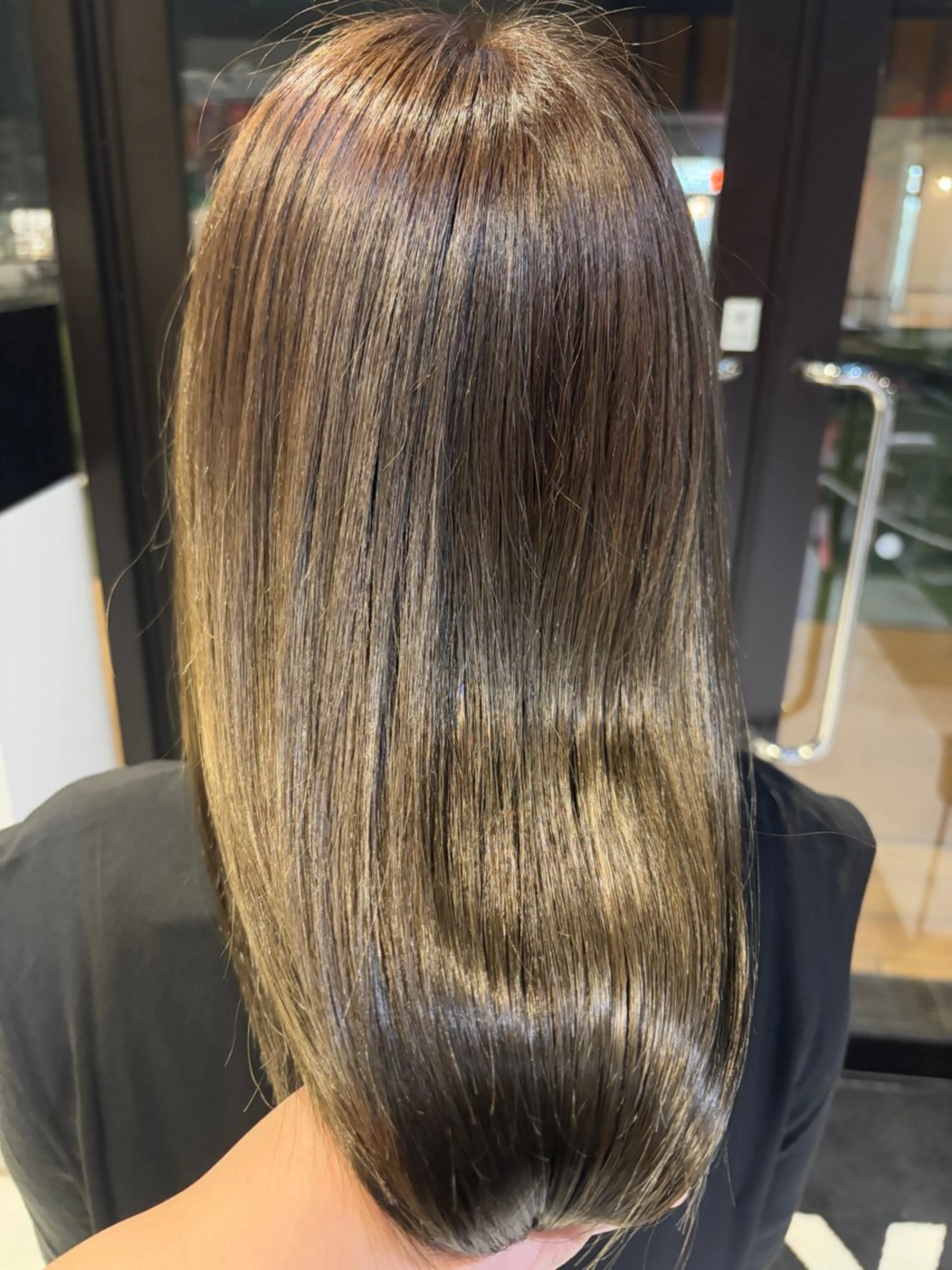 セミロング カラー 透明感カラー カット ヘアカラー トリートメント ブリーチ/ヘアケア/ 艶髪/イギチハルのヘアスタイル