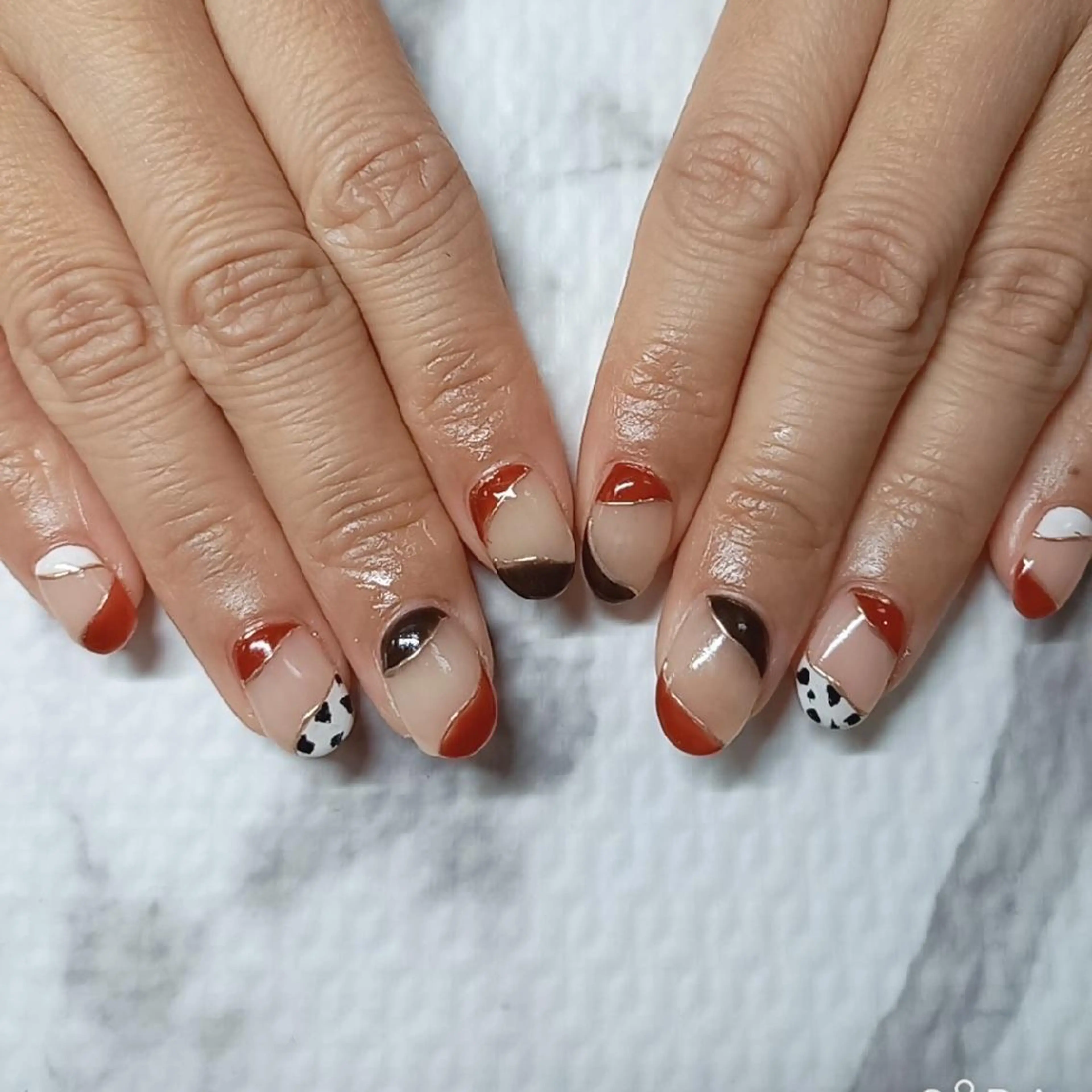 ネイル アニマル柄 べっ甲ネイル フットネイル グリーン オフィスネイル Lily Roseスタッフ一同のマツエク・マツパデザイン