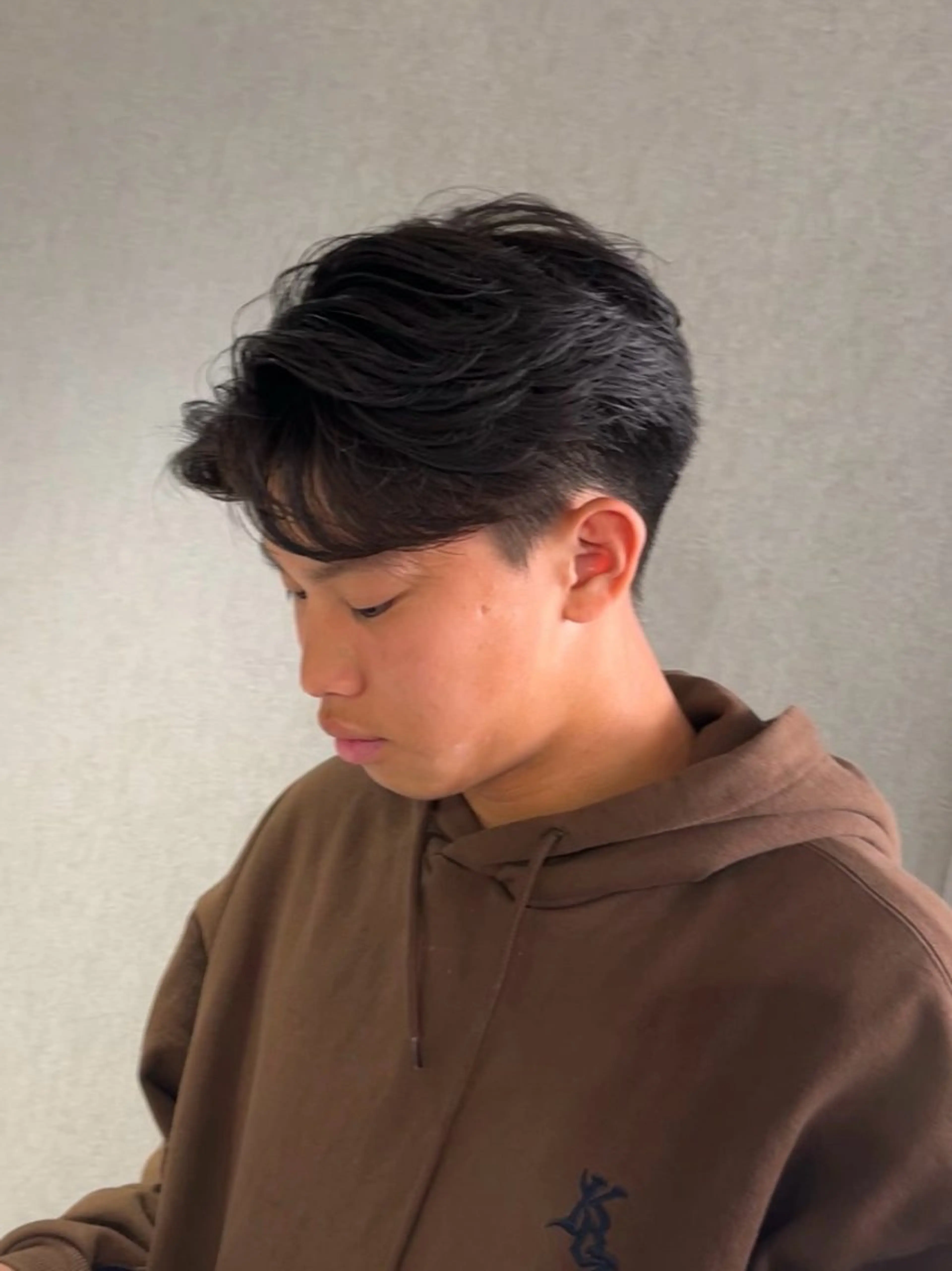 ショート カラー パーマ メンズ カット パーマ 【シャドウパーマ センターパート】義心のヘアスタイル