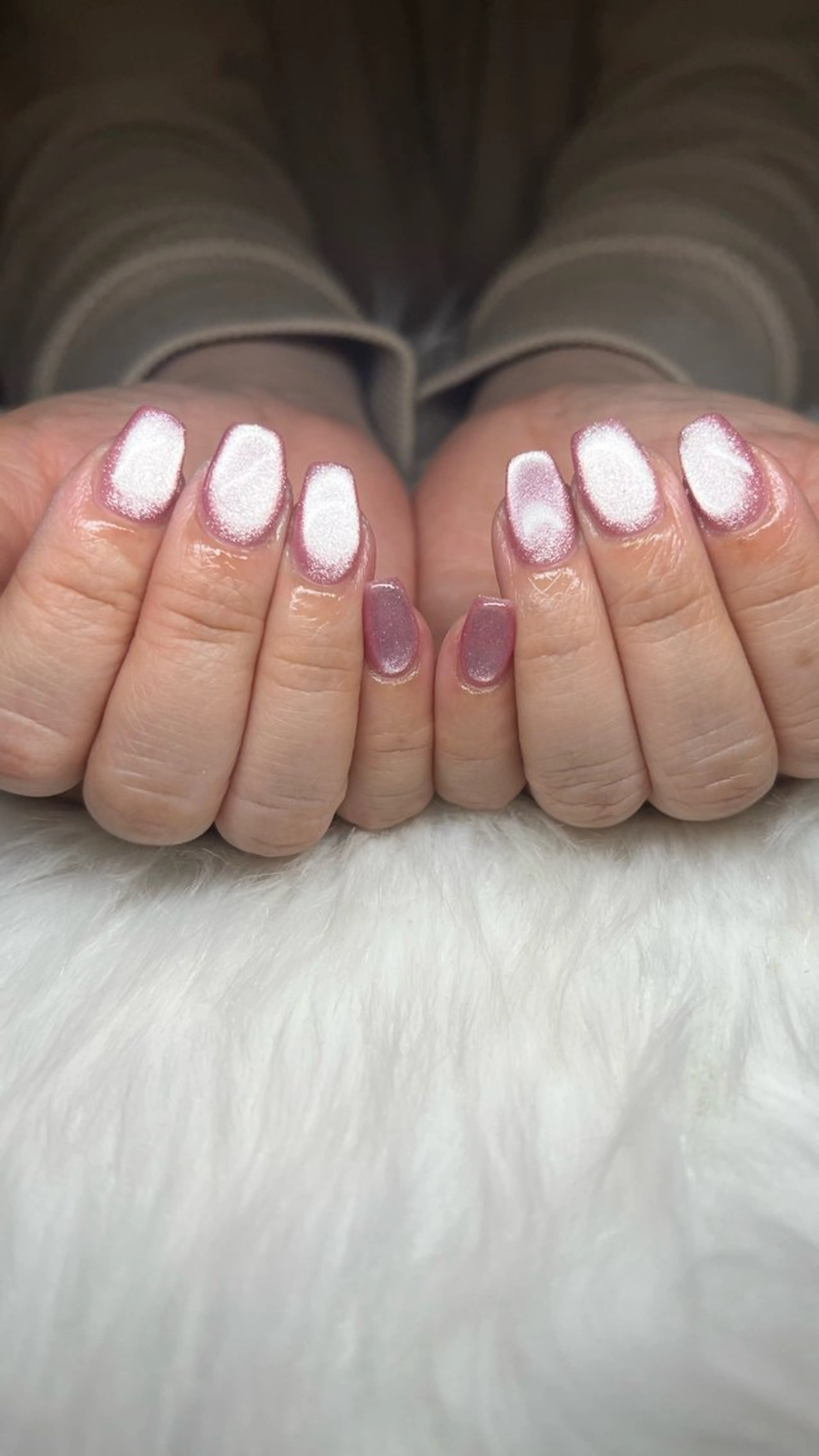 ネイル マグネットネイル マグネットワンカラー ワンカラーネイル 𝐧𝐚𝐢𝐥 𝐌𝐢𝐖𝐢𝐢のネイルデザイン